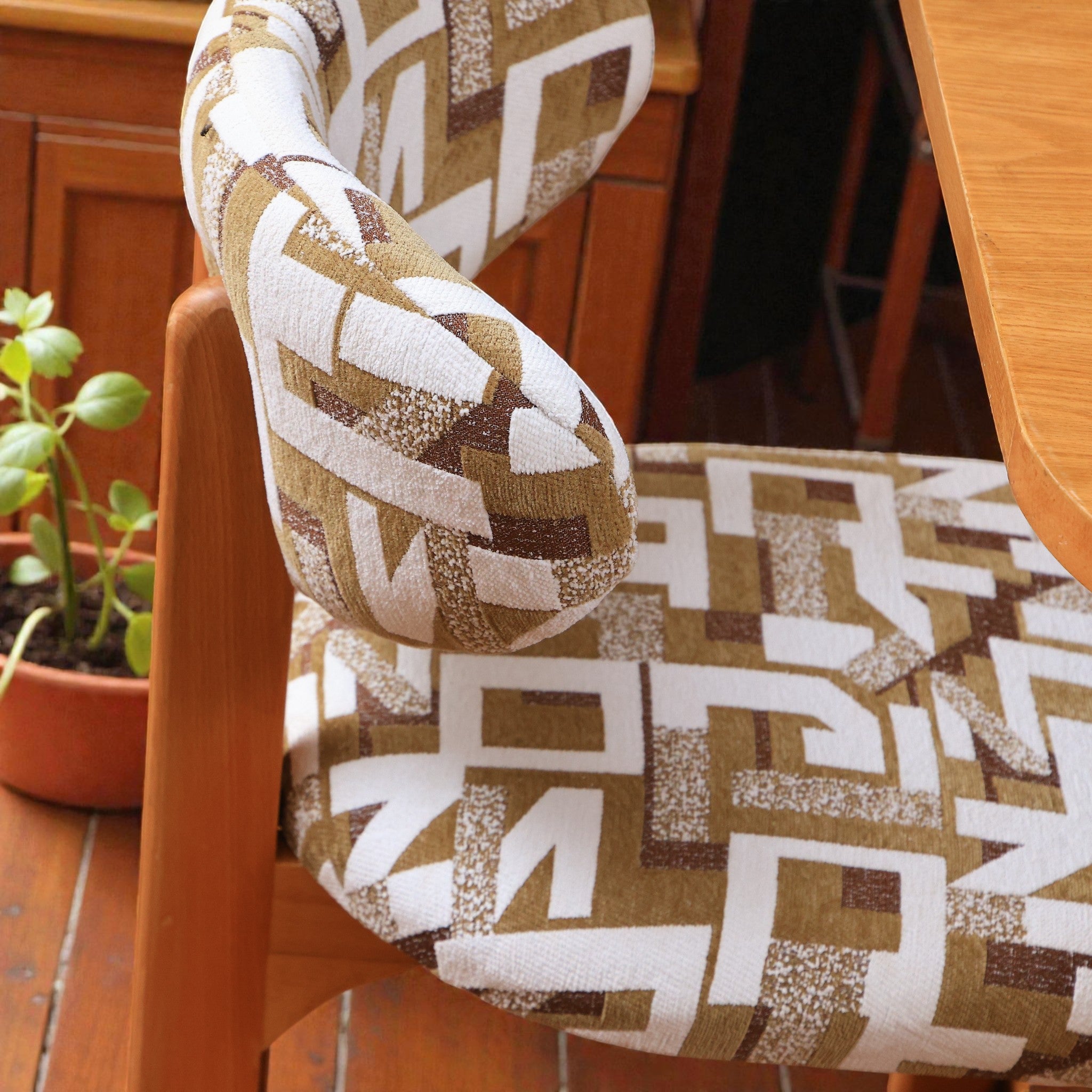 ترابيزة سفرة 662