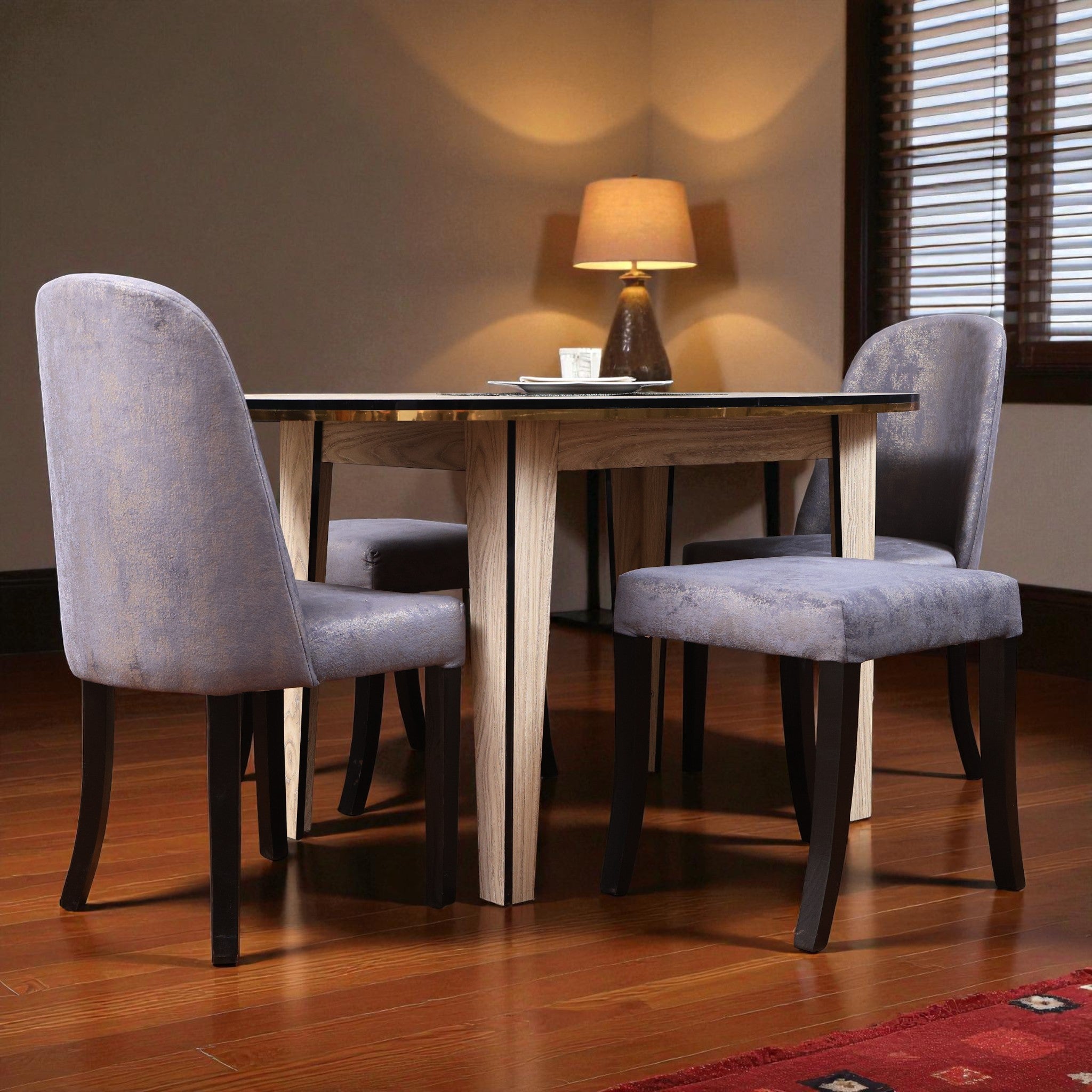 ترابيزة سفرة 521