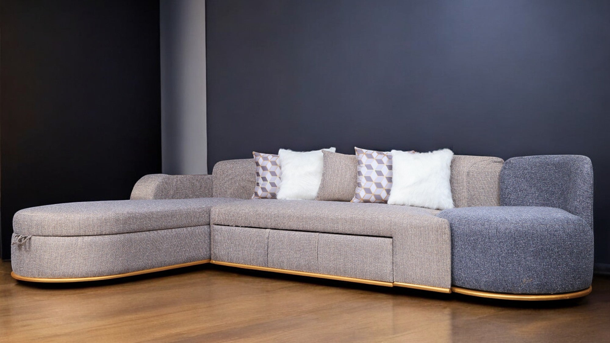 ركنة سرير وسحارة 240