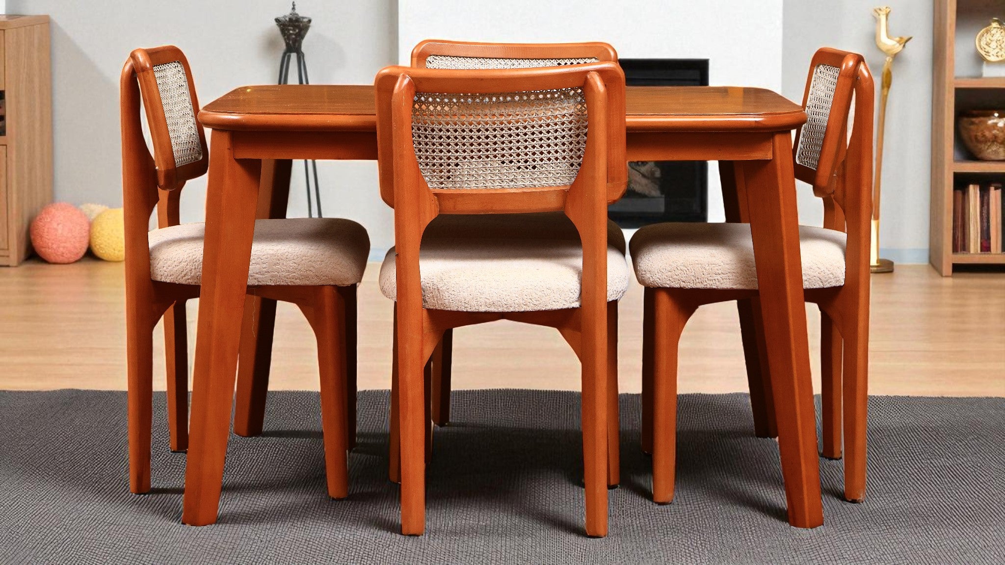 ترابيزة سفرة 558