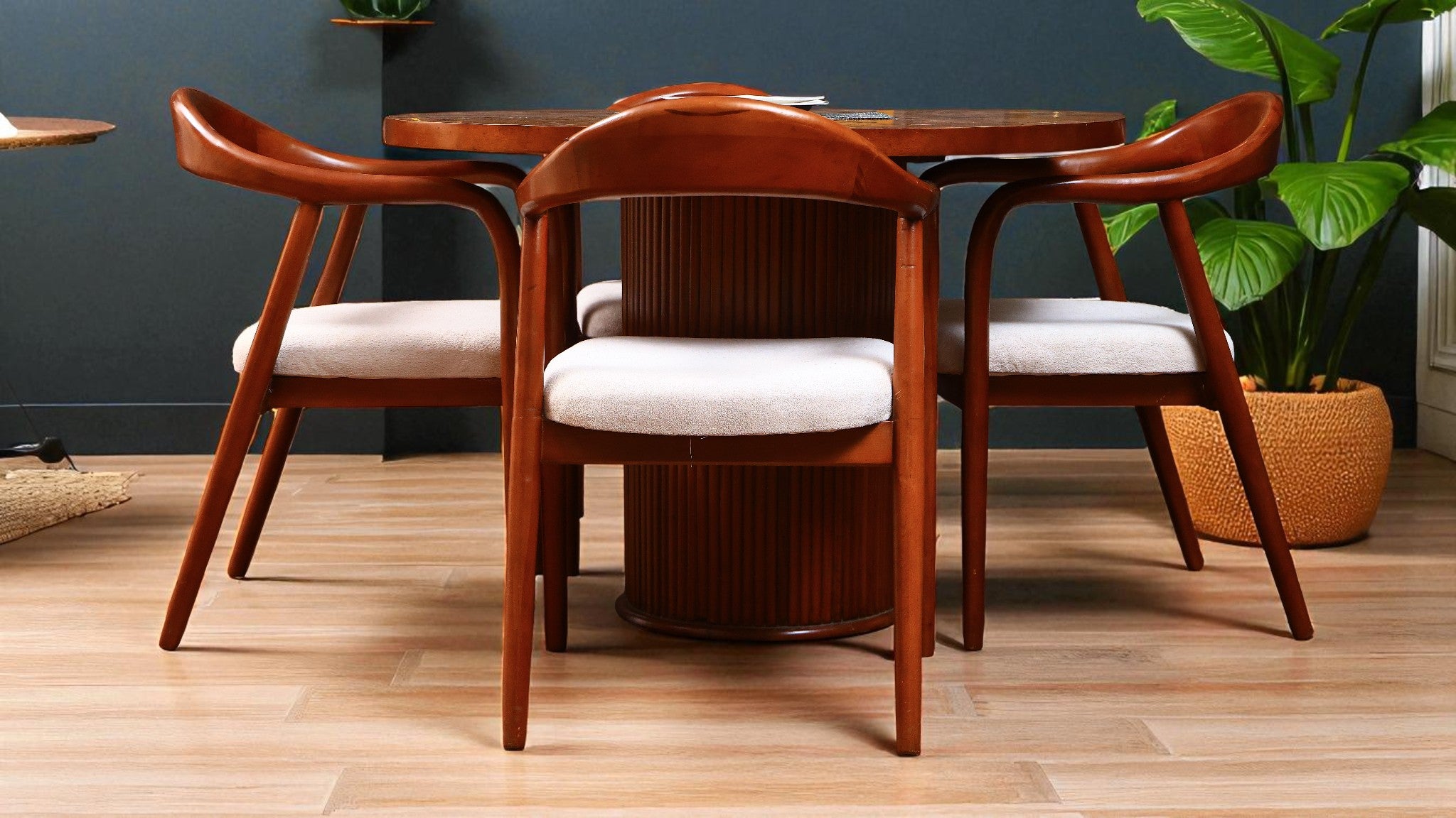 ترابيزة سفرة 560