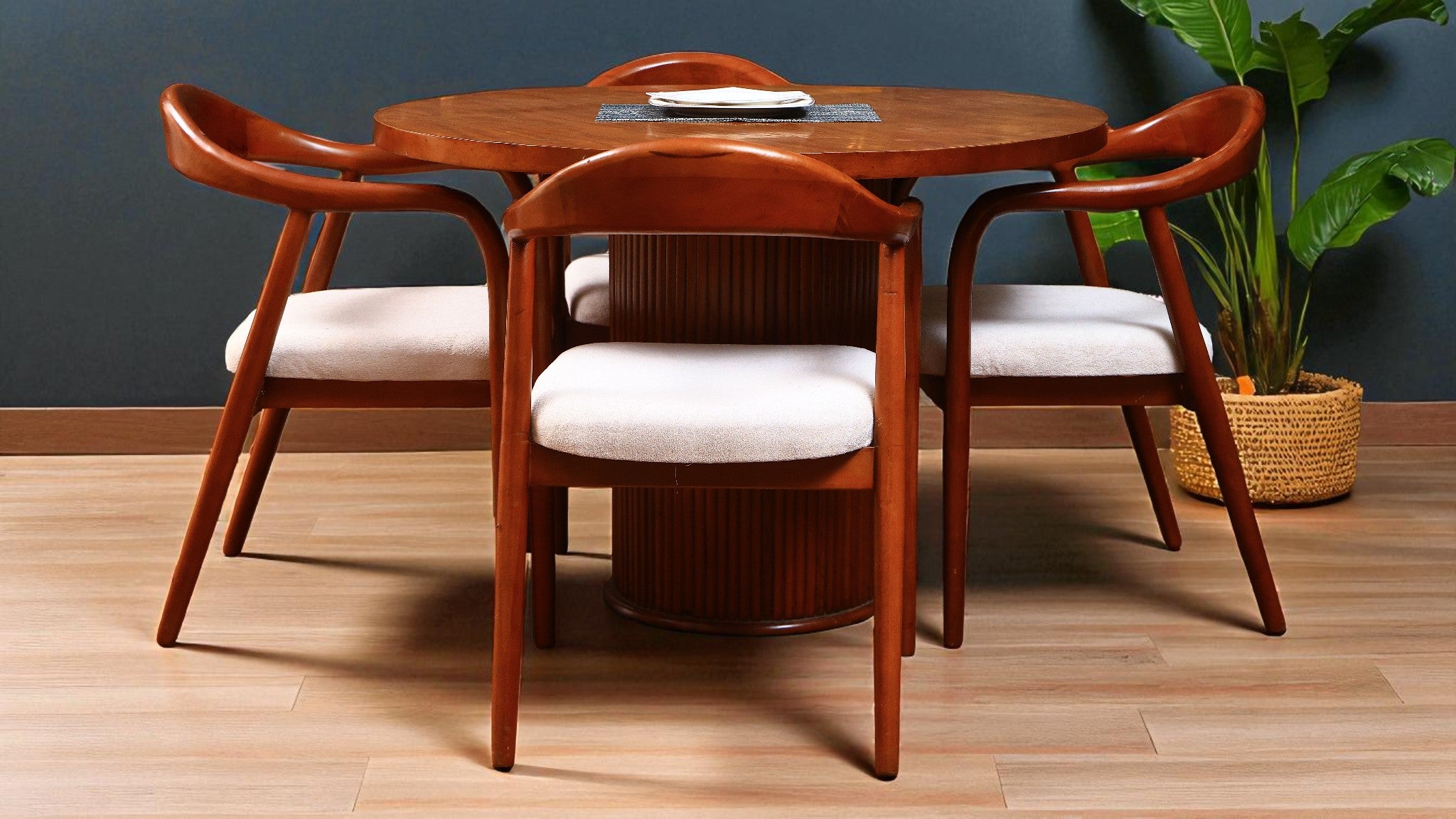 ترابيزة سفرة 560