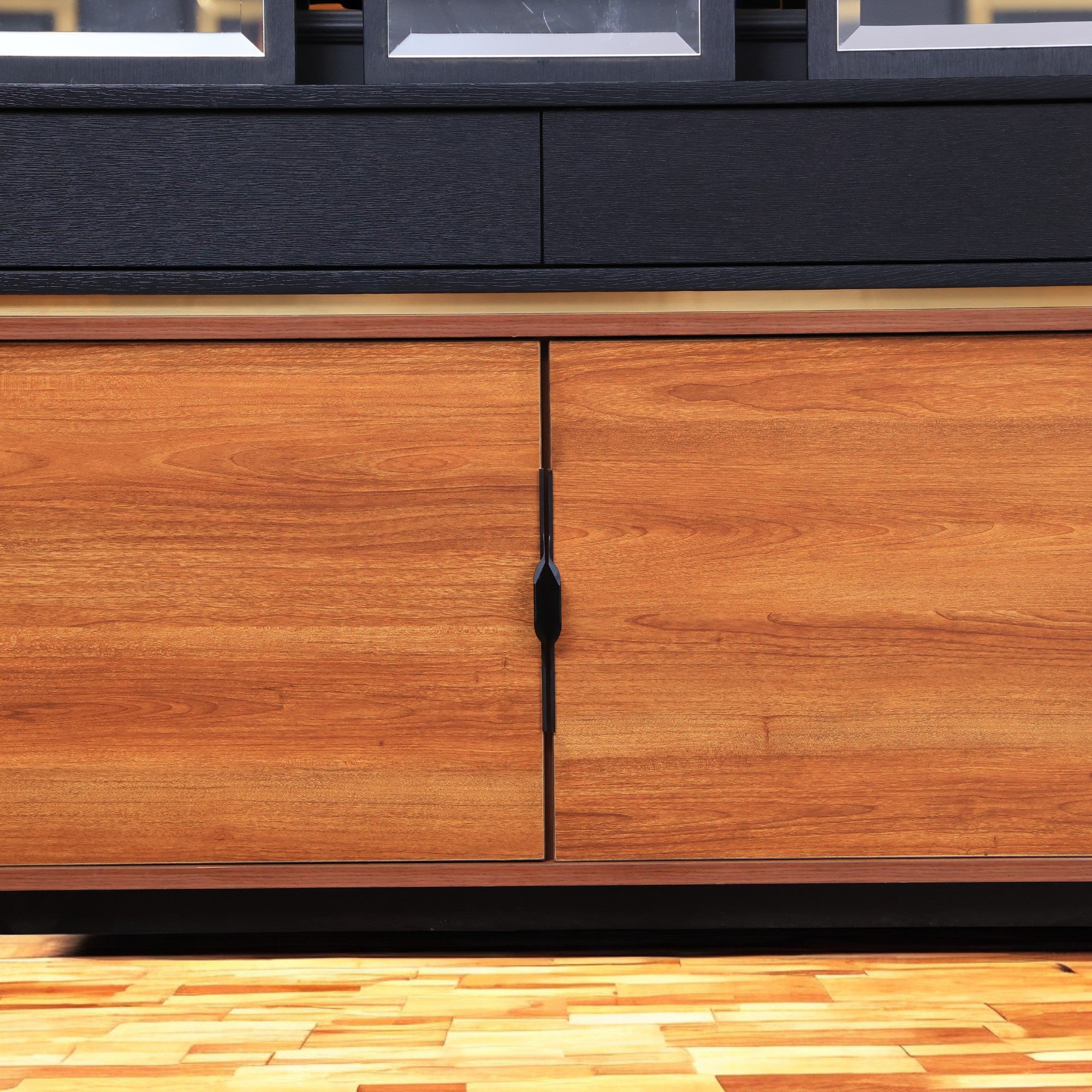 غرفة نوم ماستر 318