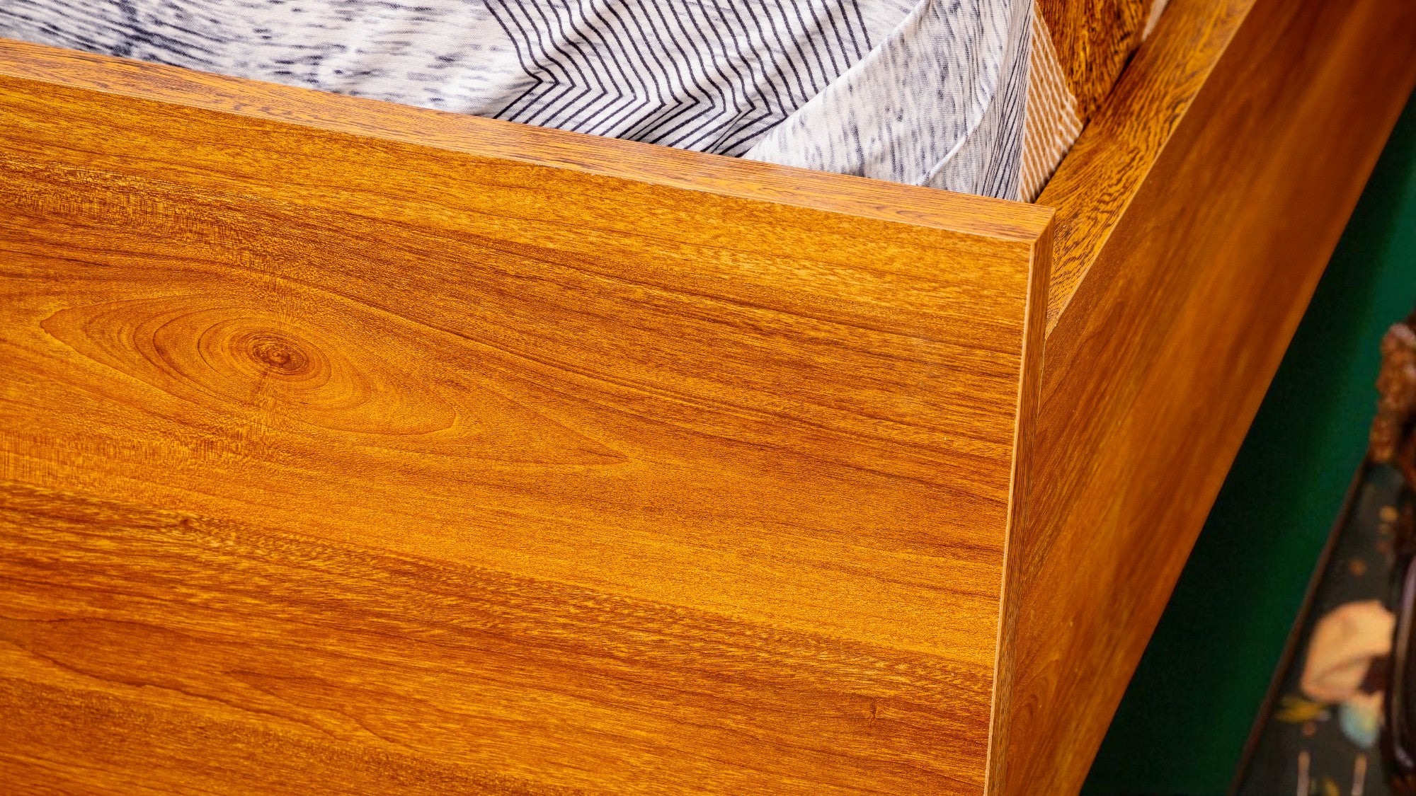 سرير ماستر 238