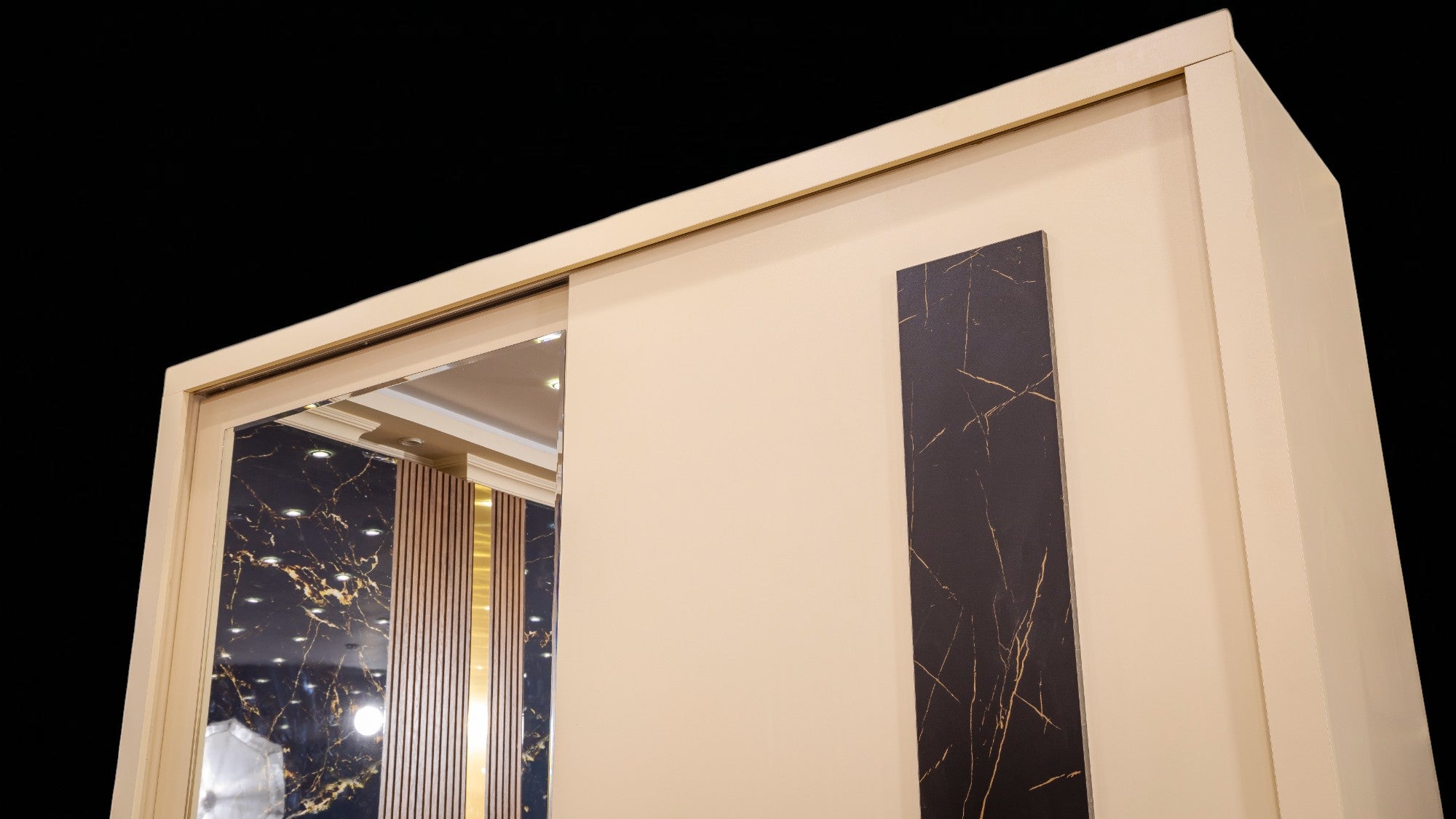 غرفة نوم ماستر 242