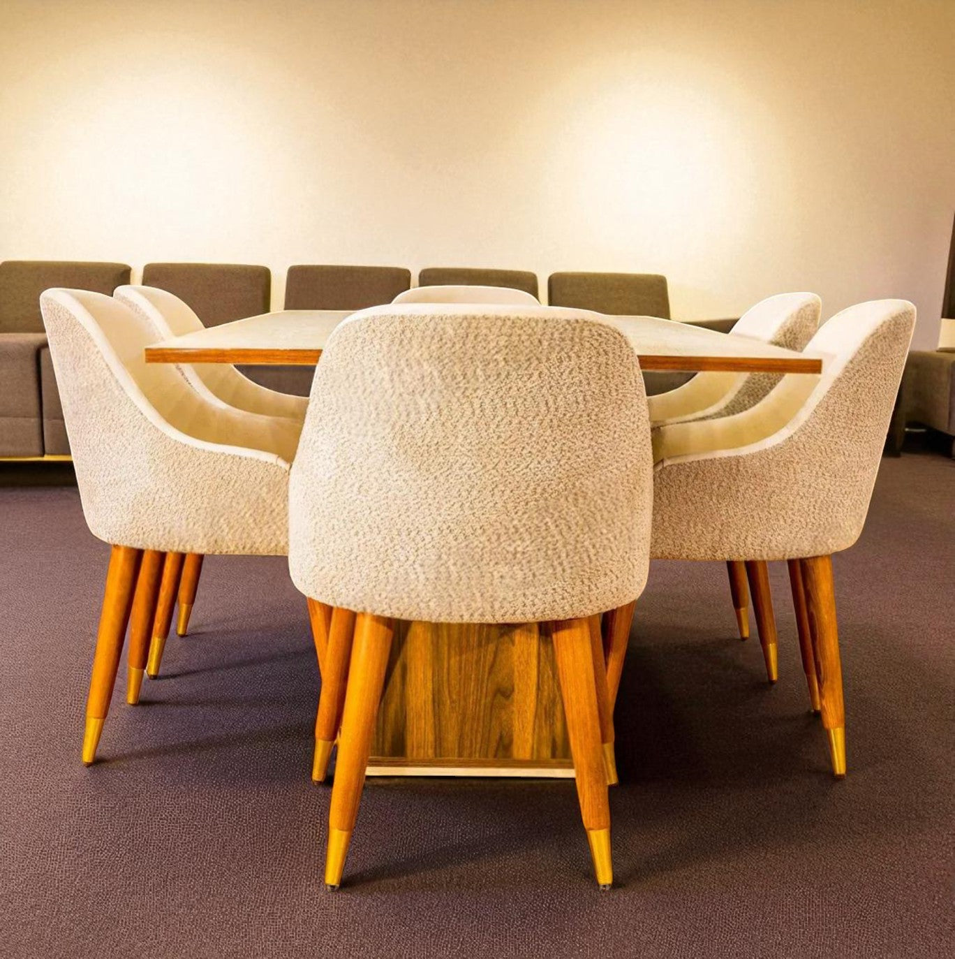 غرفة سفرة 302