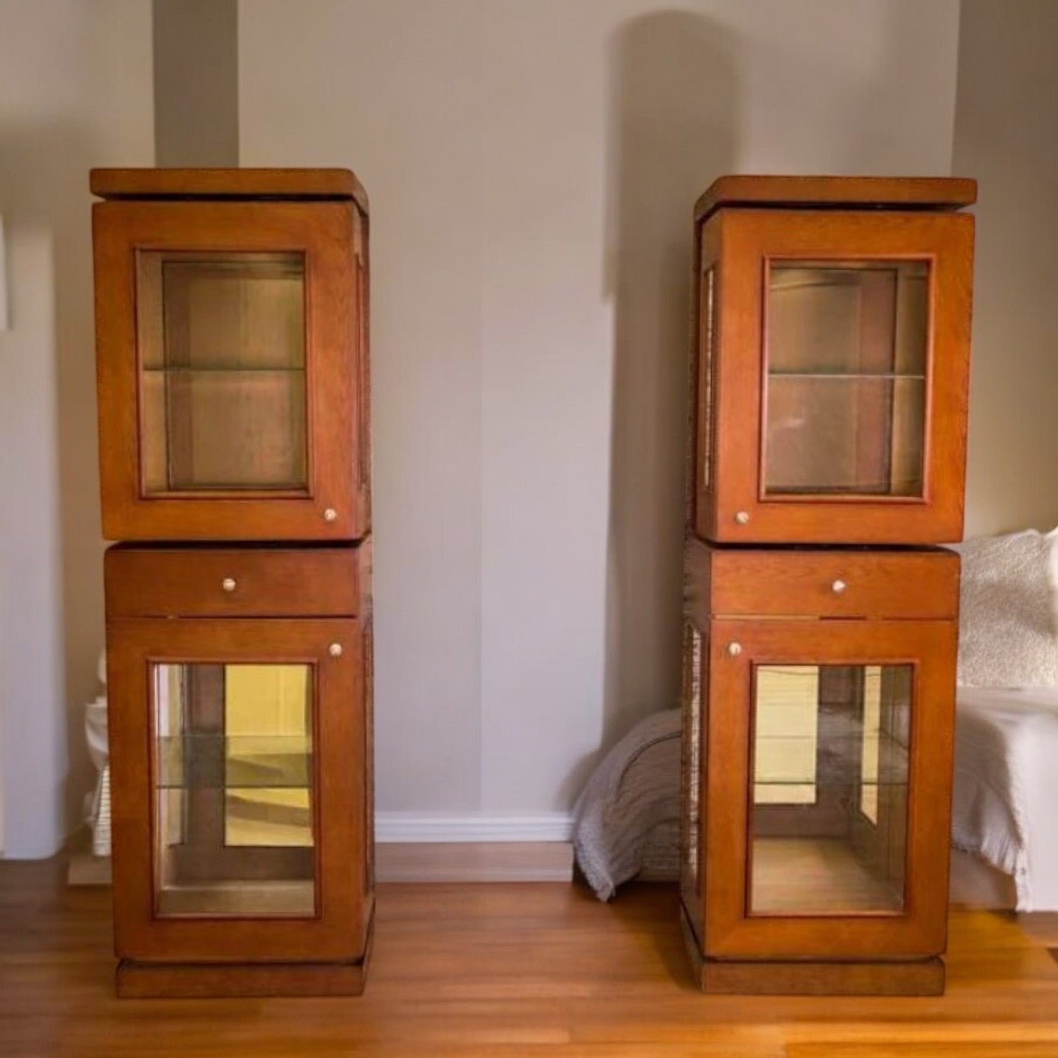 غرفة سفرة 112