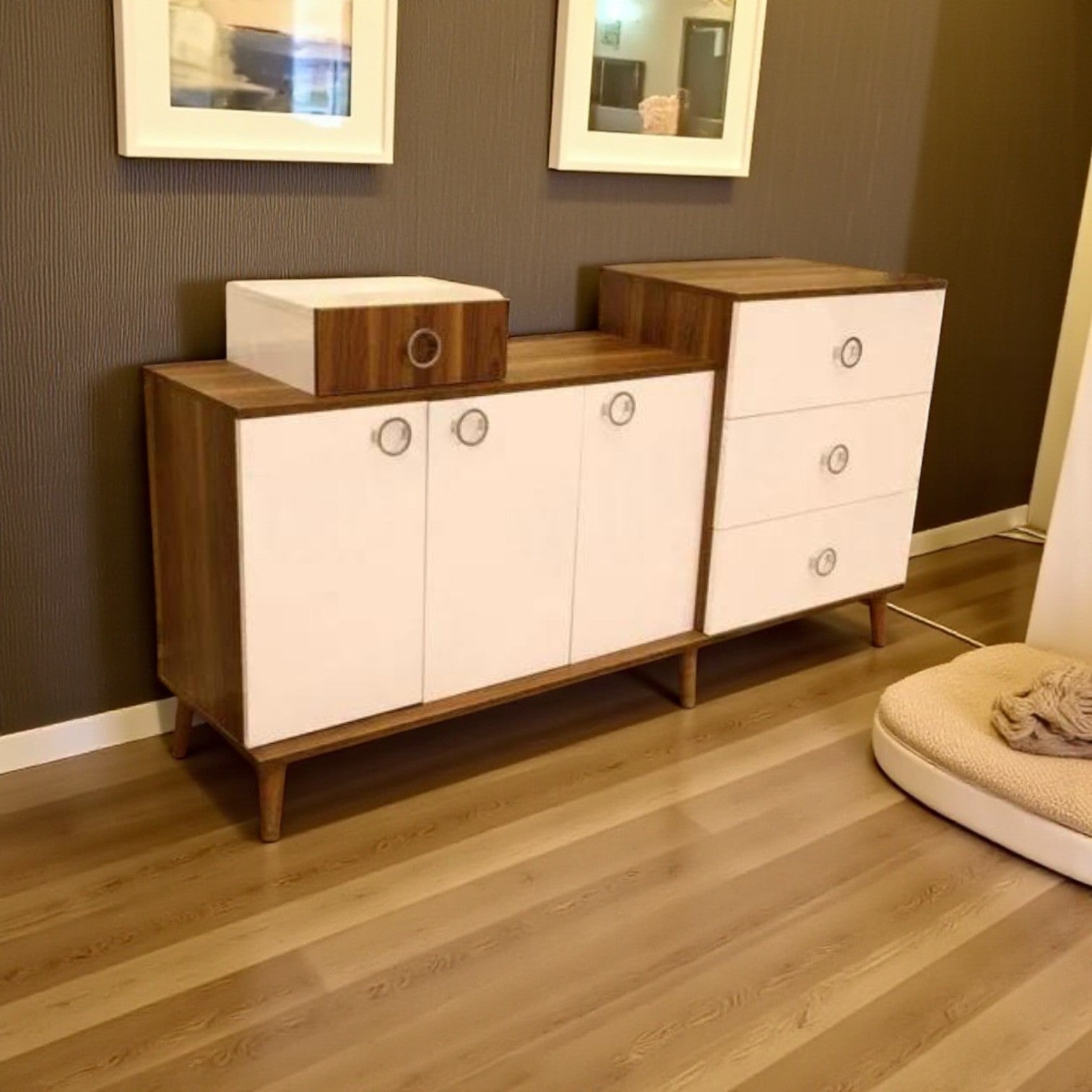 غرفة سفرة 103