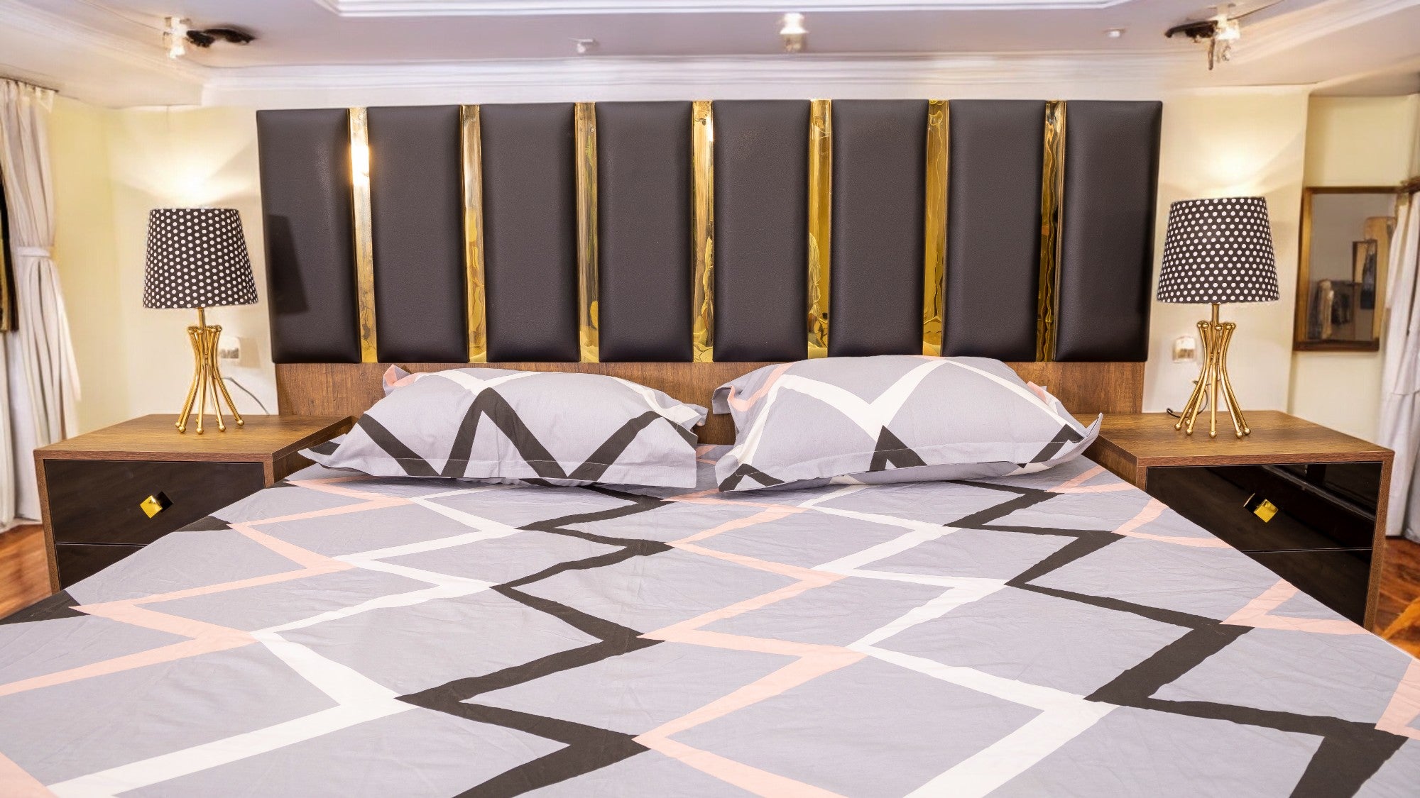 غرفة نوم ماستر 211