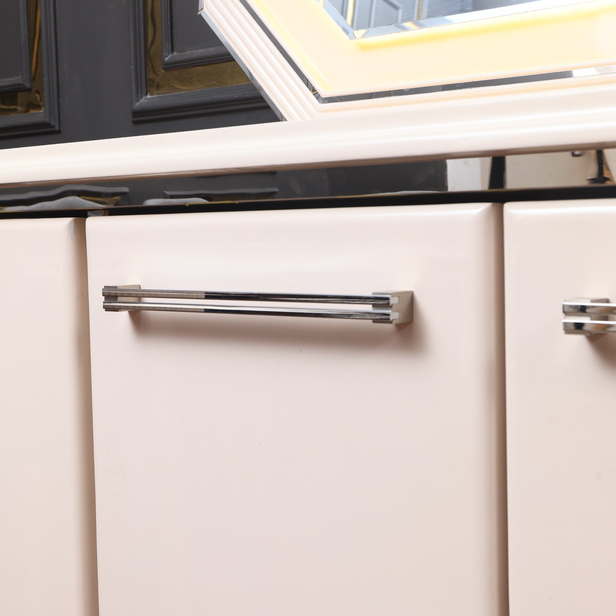 غرفة سفرة 545