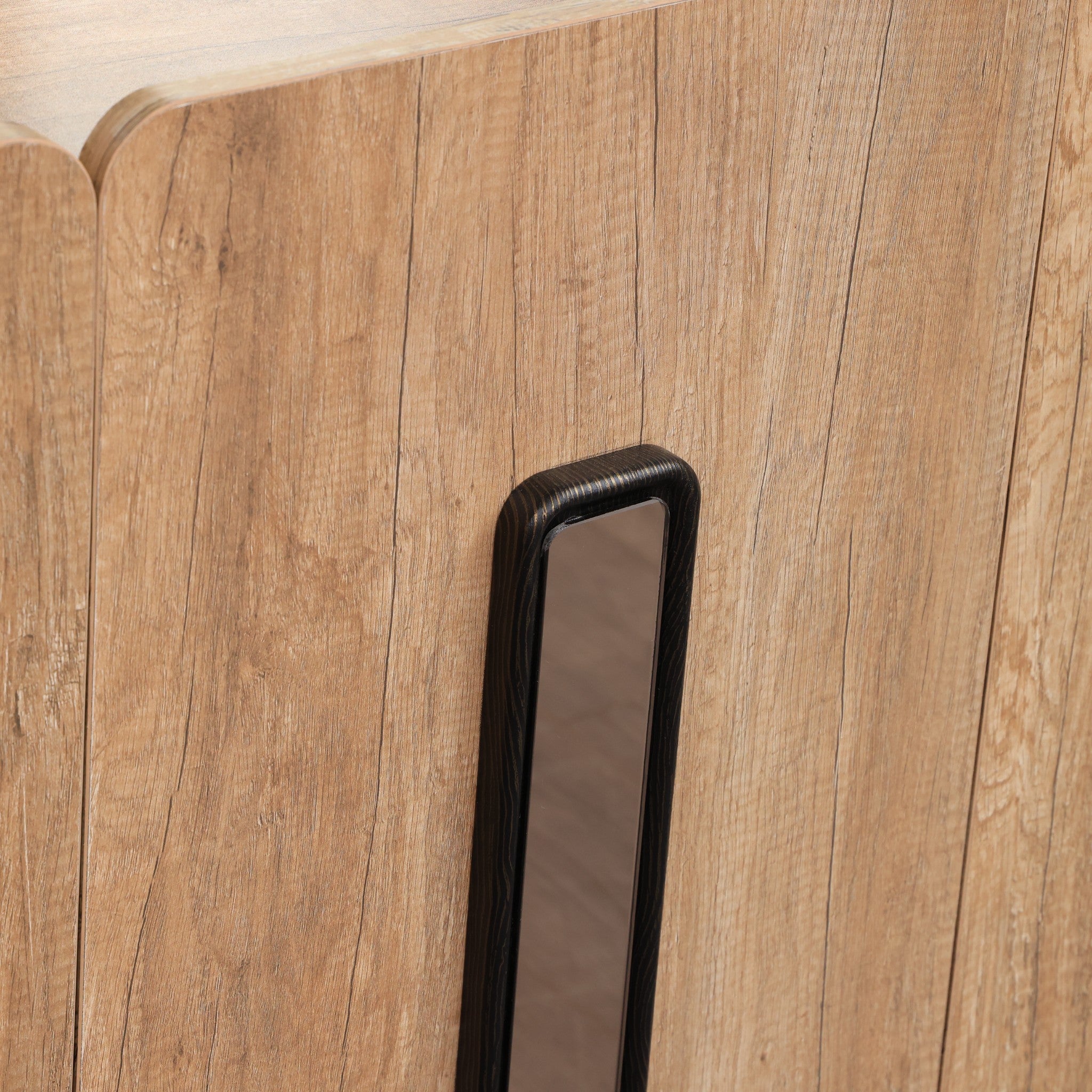 غرفة سفرة 104