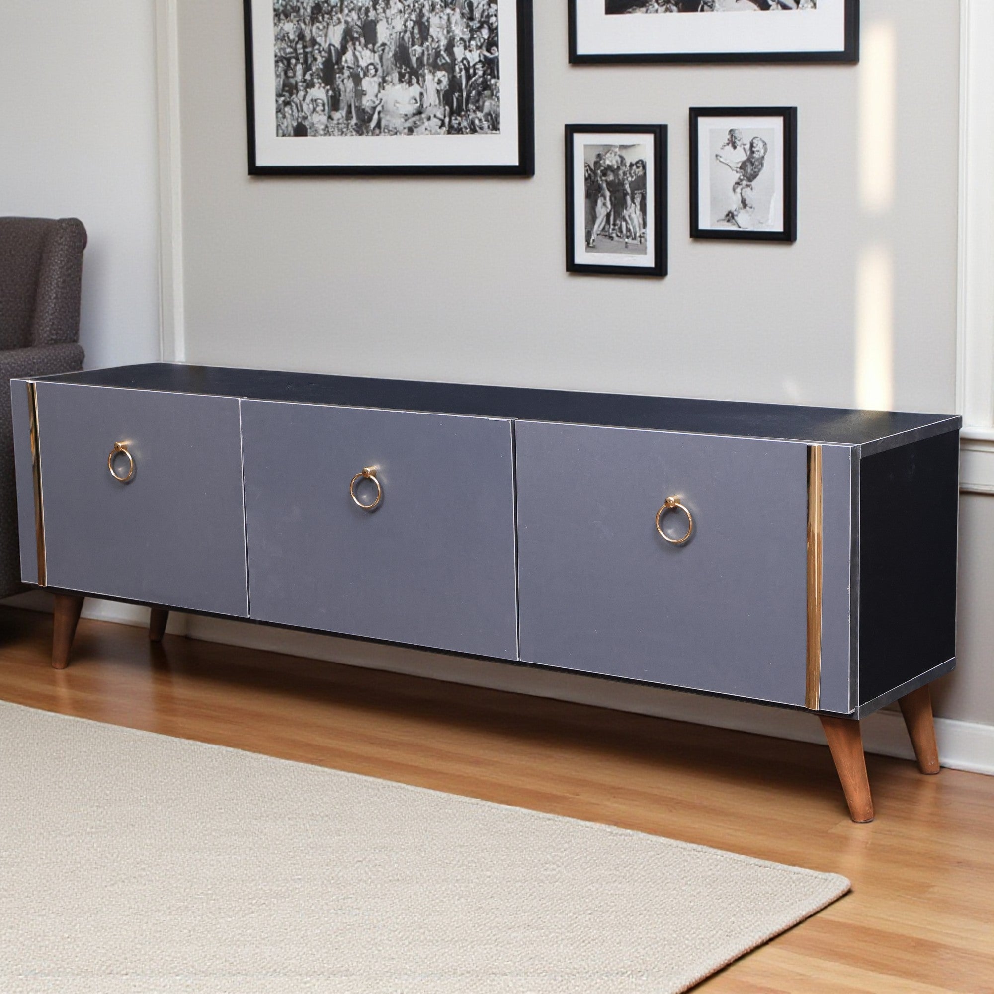 ترابيزة تليفزيون 180