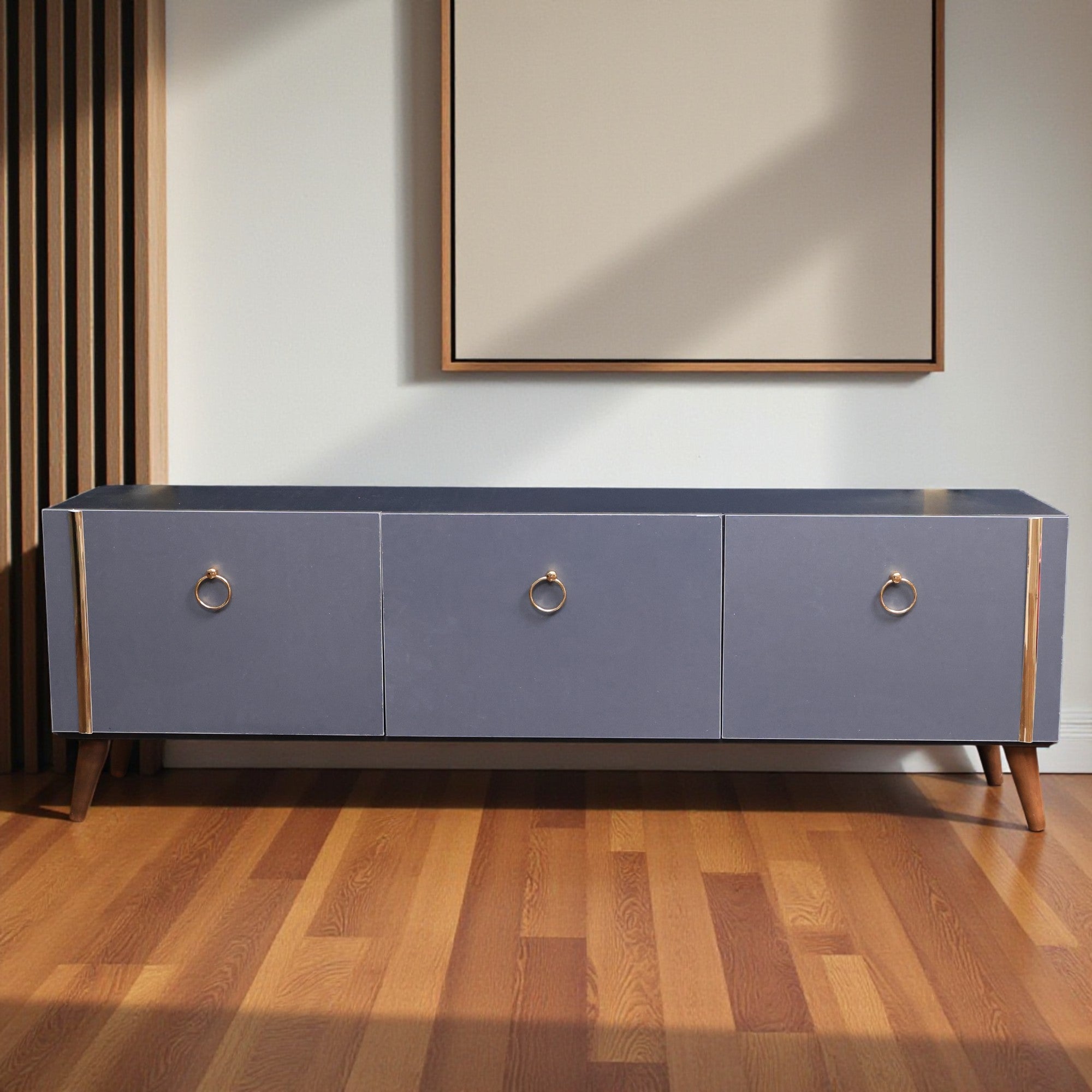 ترابيزة تليفزيون 180