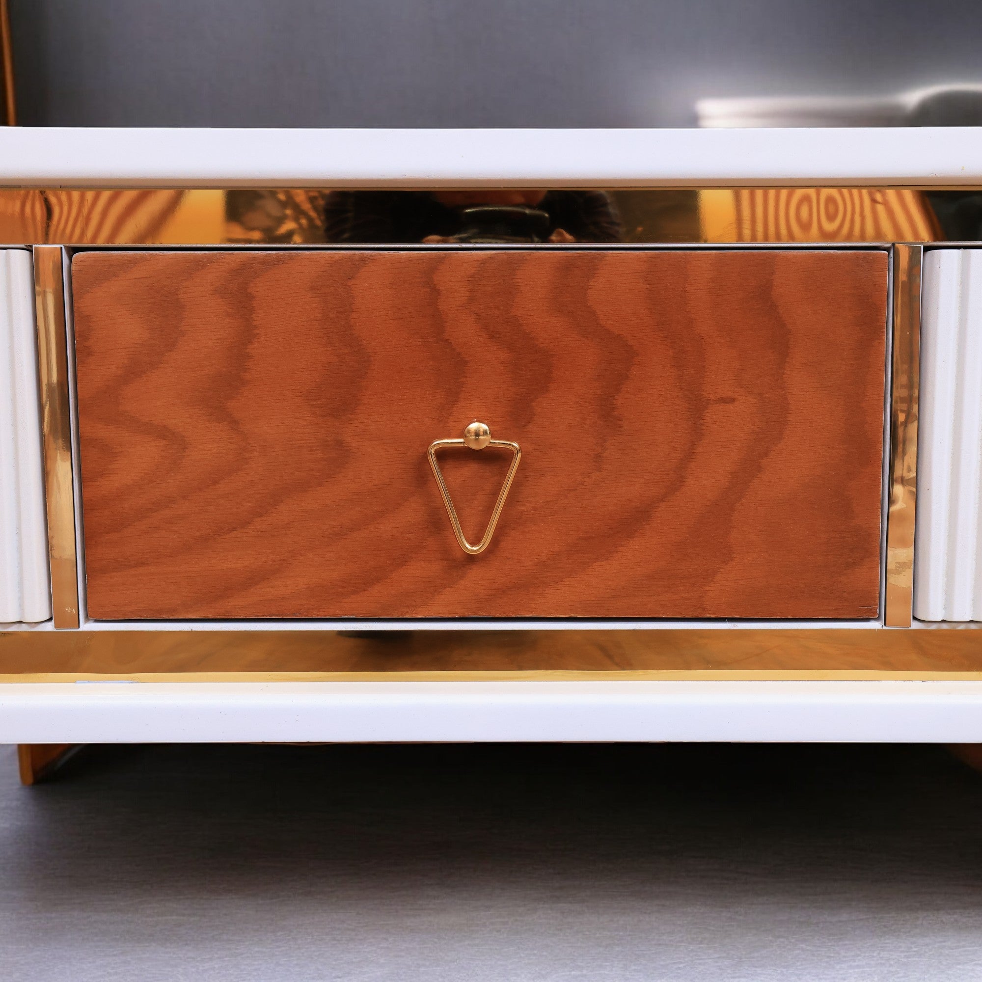 ترابيزة تليفزيون 146