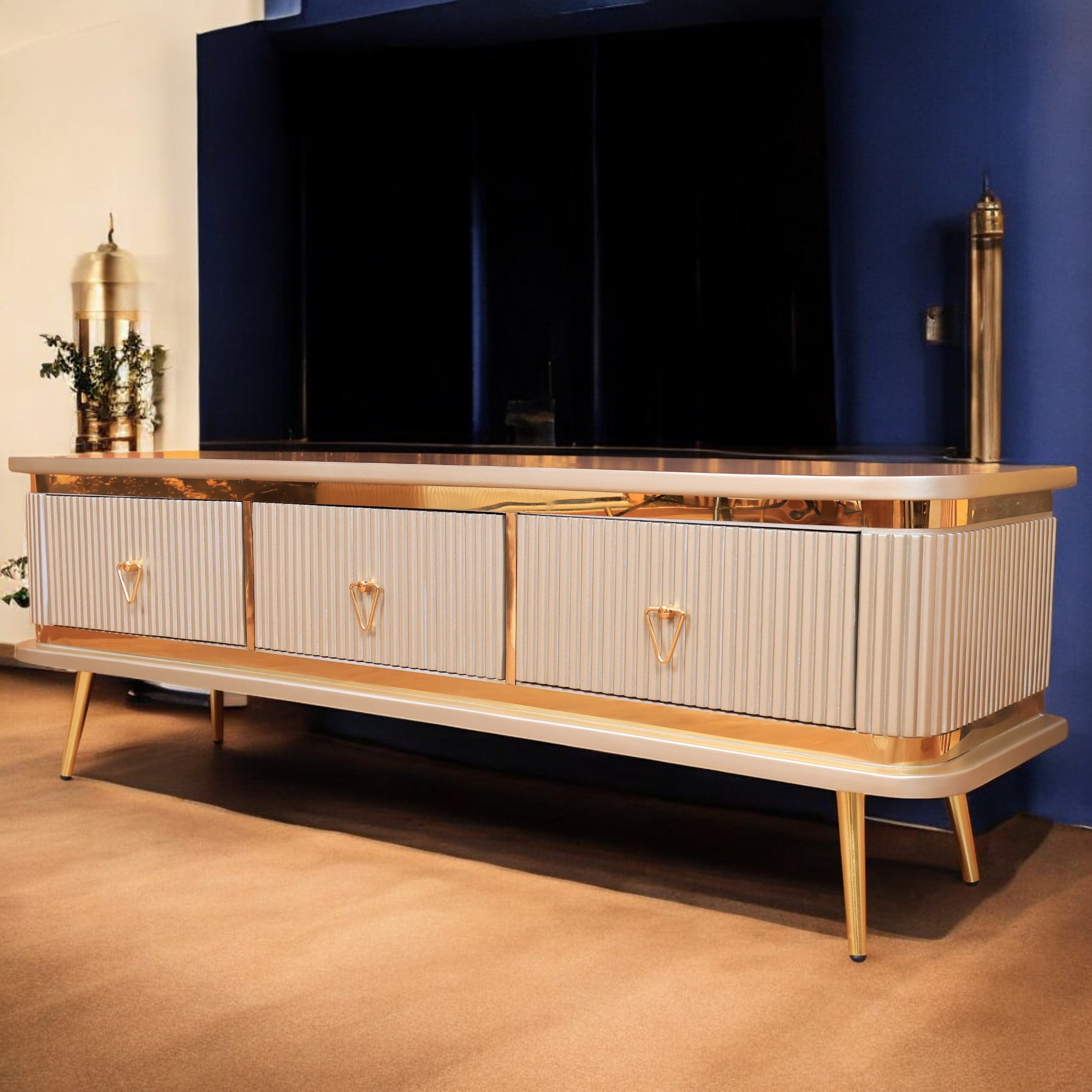 ترابيزة تليفزيون 148