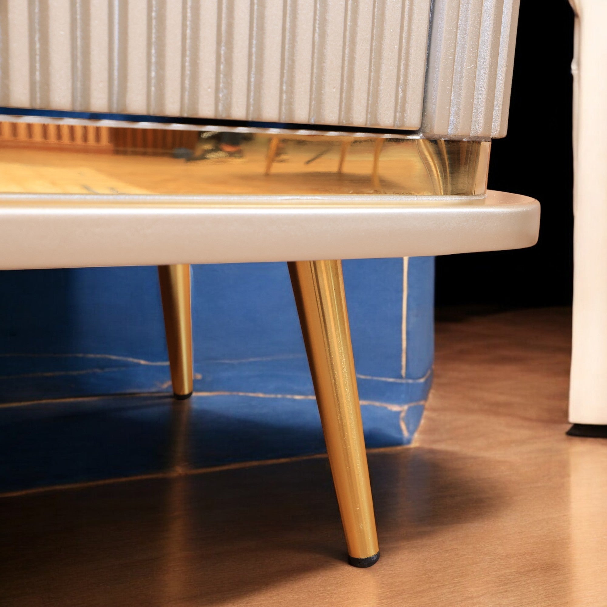 ترابيزة تليفزيون 148