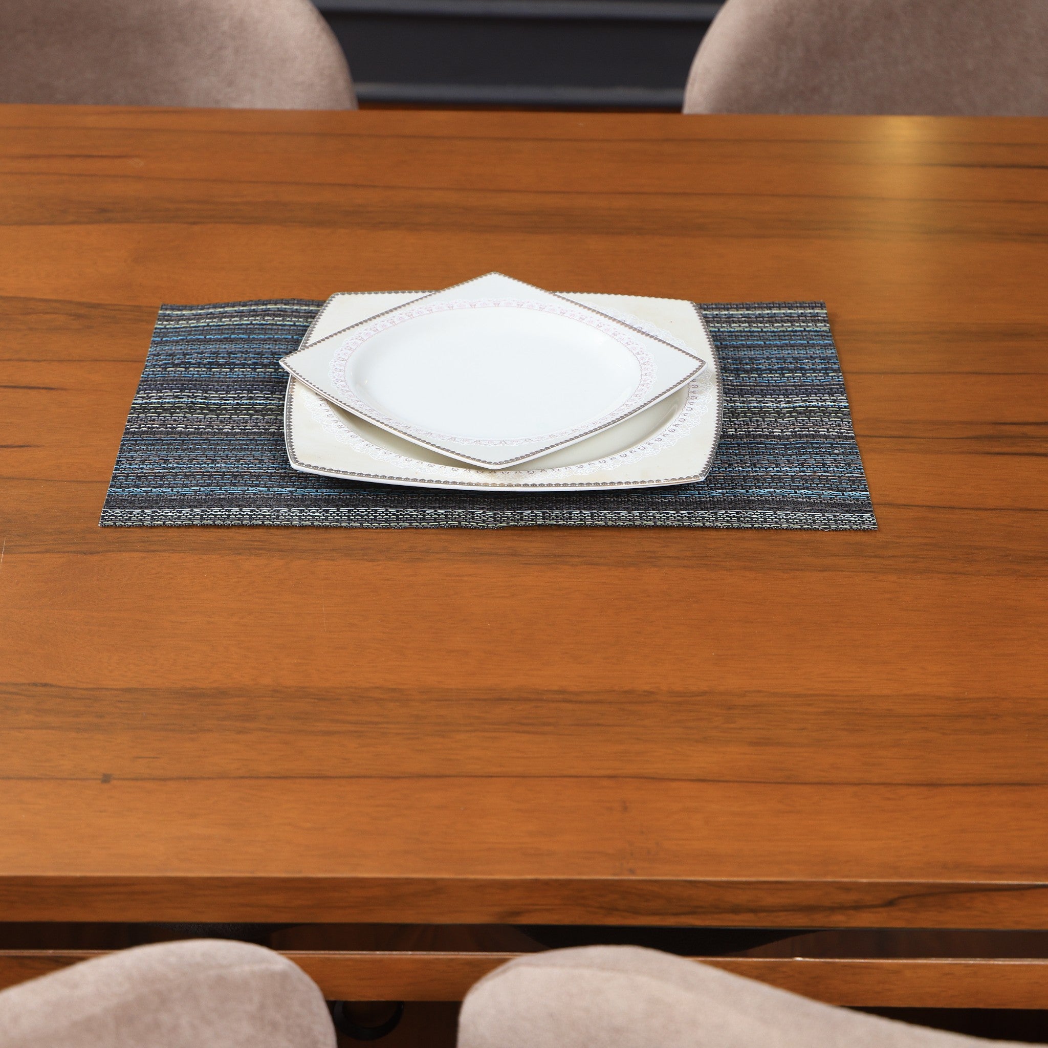 غرفة سفرة 665