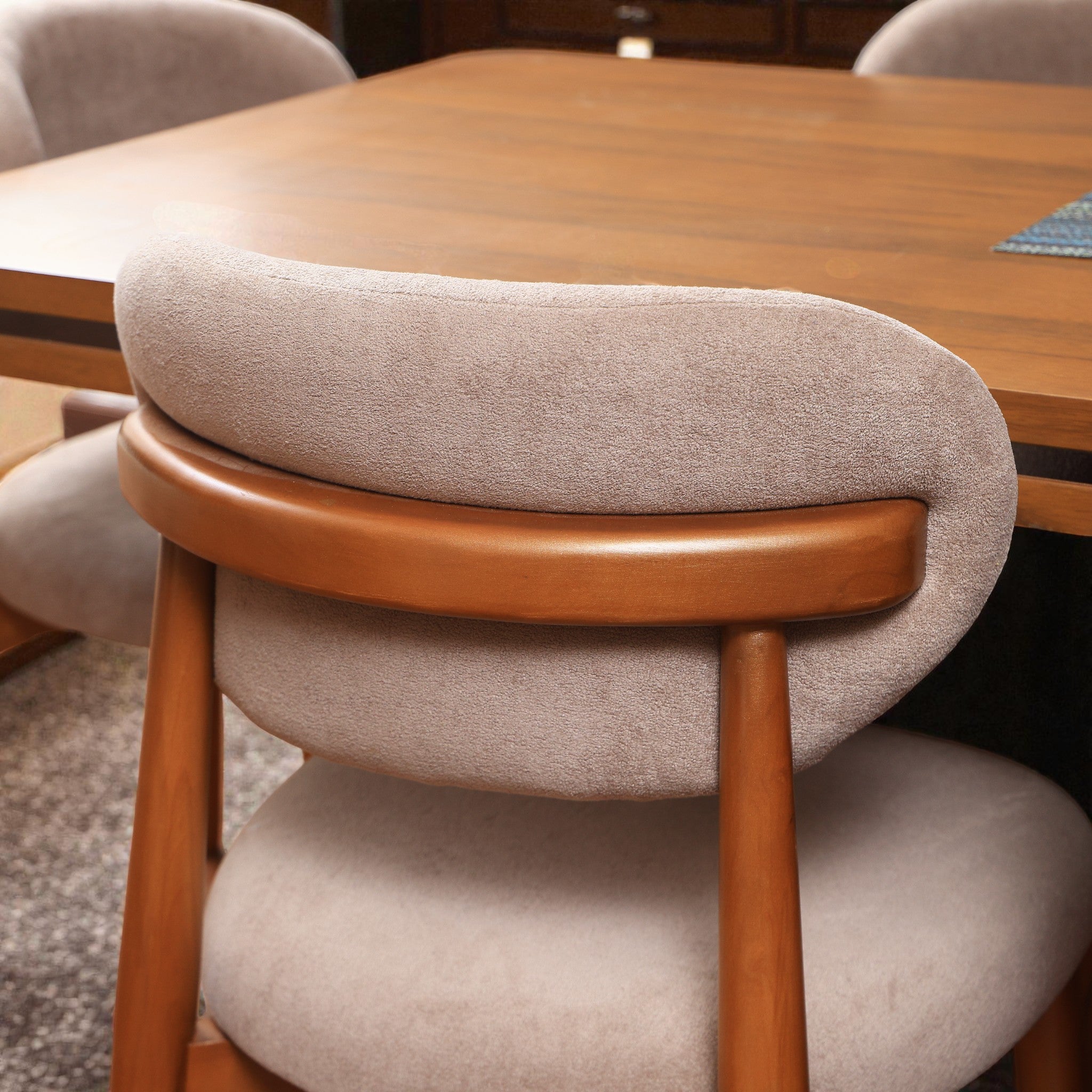 غرفة سفرة 665