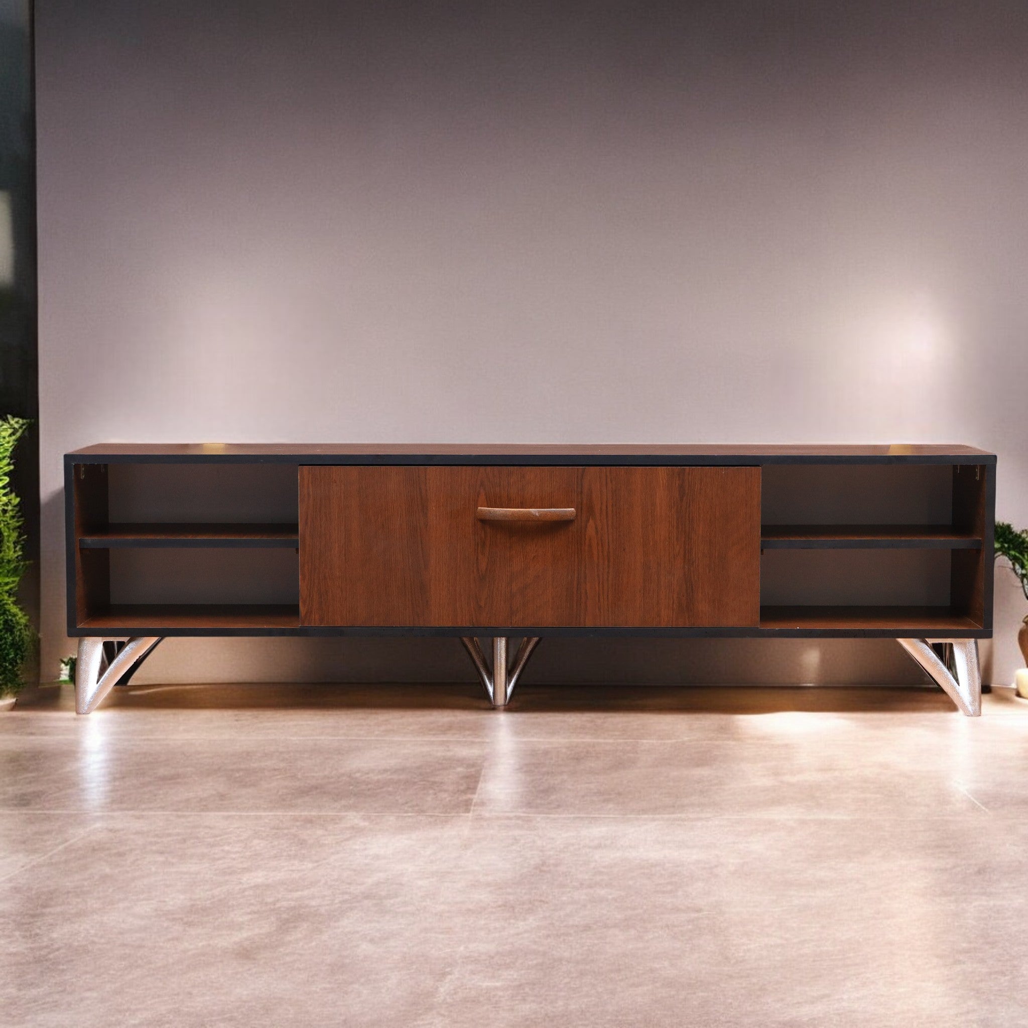 ترابيزة تليفزيون 186