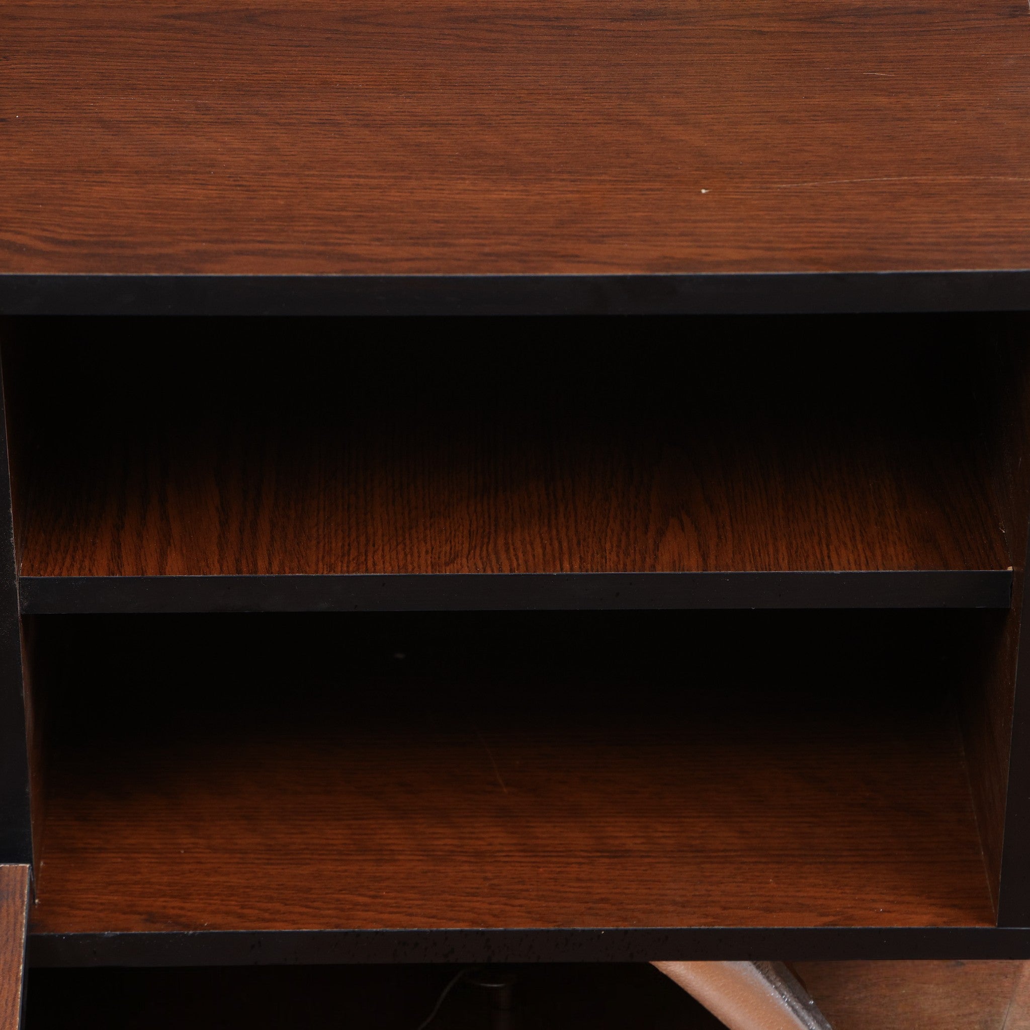 ترابيزة تليفزيون 186