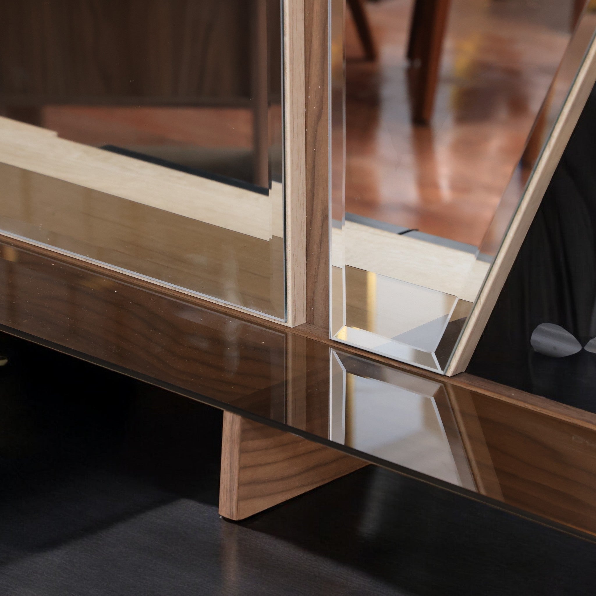 غرفة سفرة 339