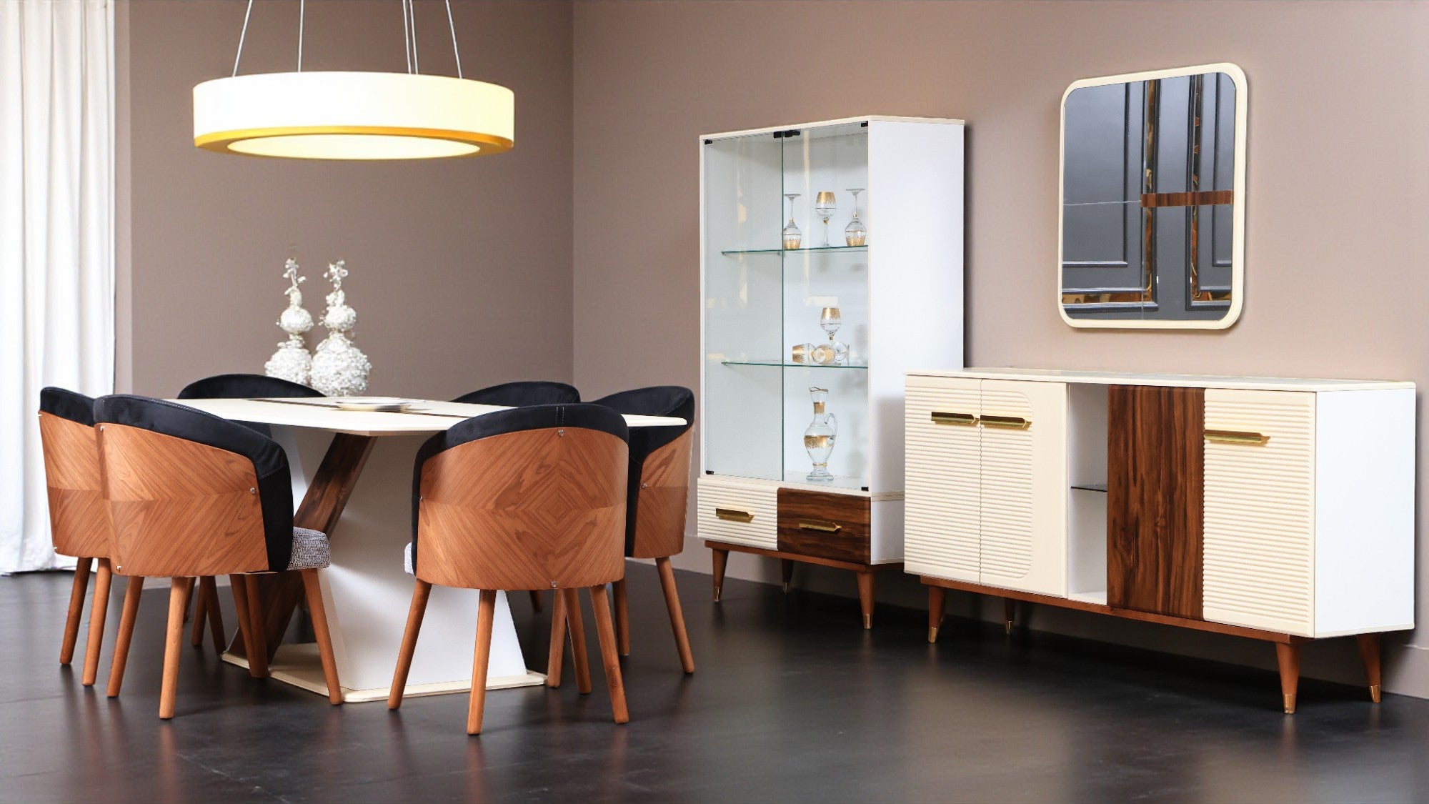 غرفة سفرة 423