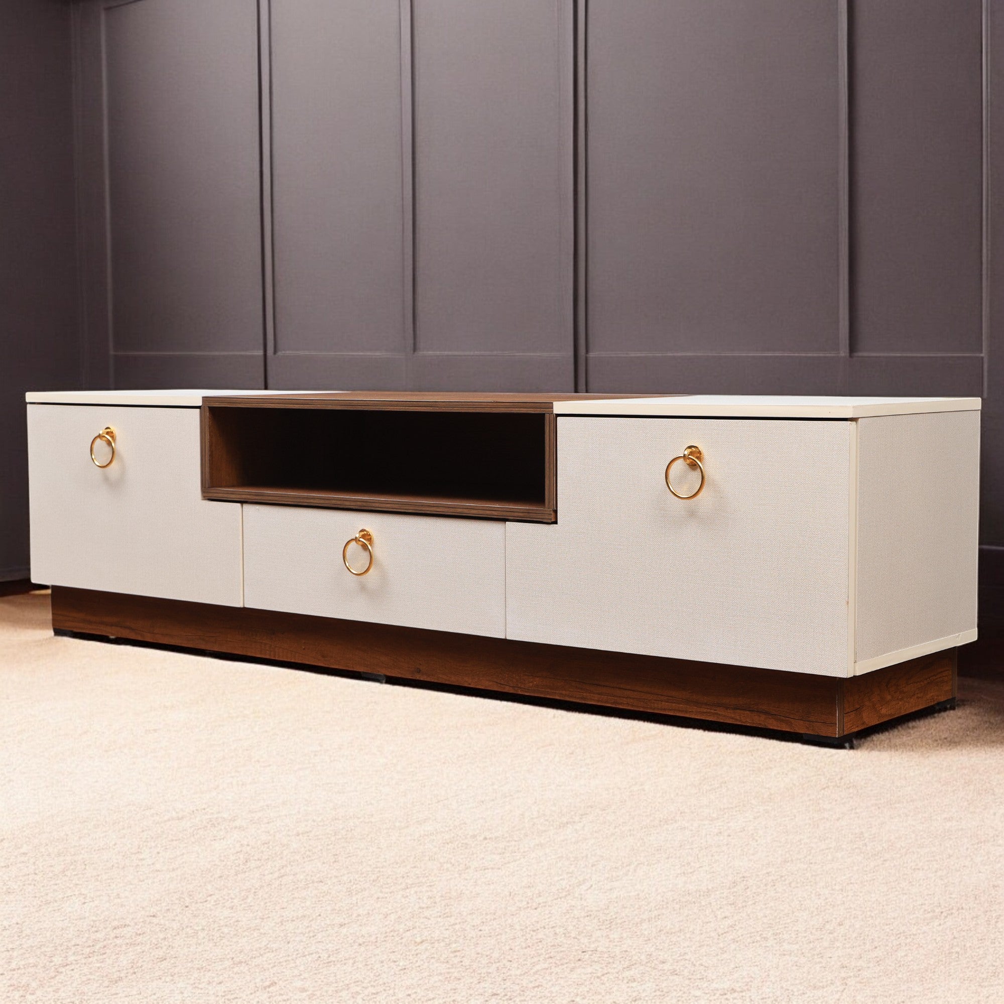 ترابيزة تليفزيون 197