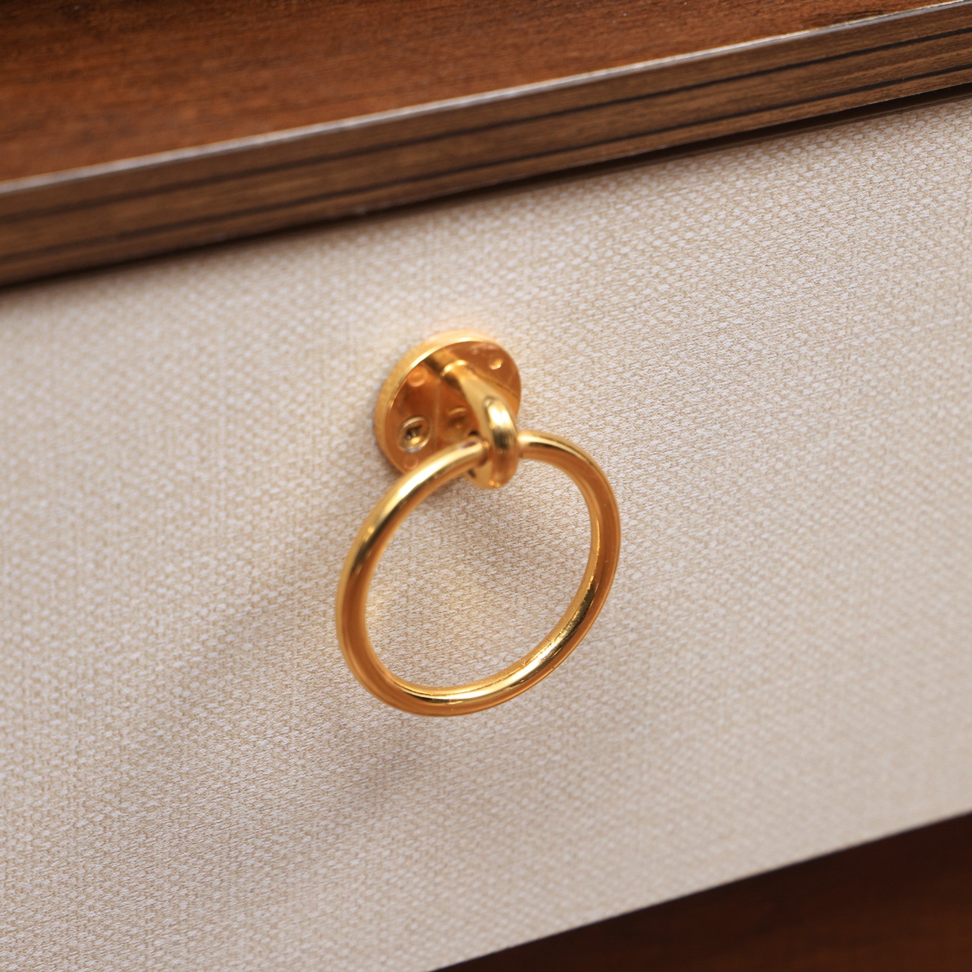 ترابيزة تليفزيون 197