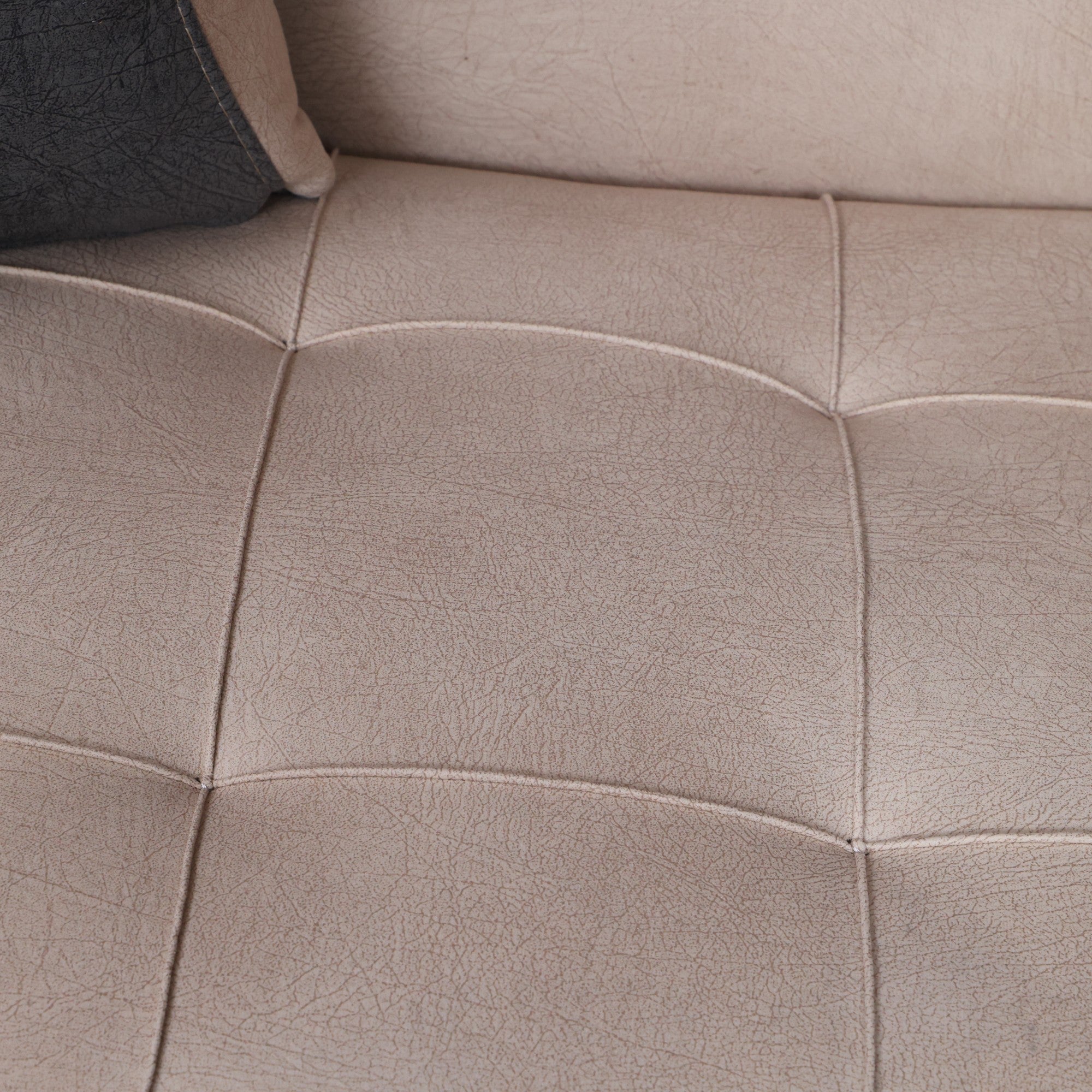 ركنة سرير وسحارة 221