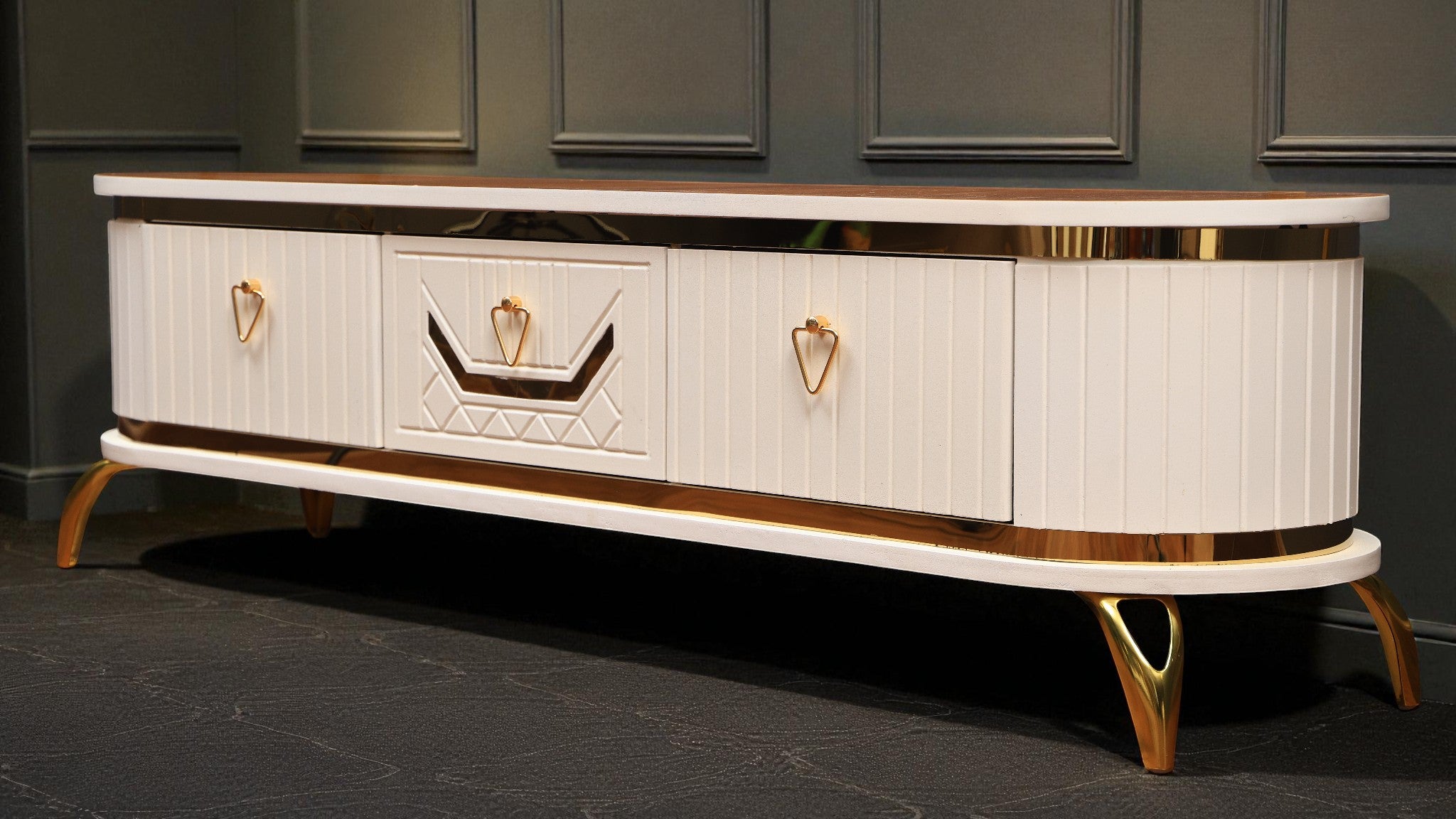 ترابيزة تليفزيون 198