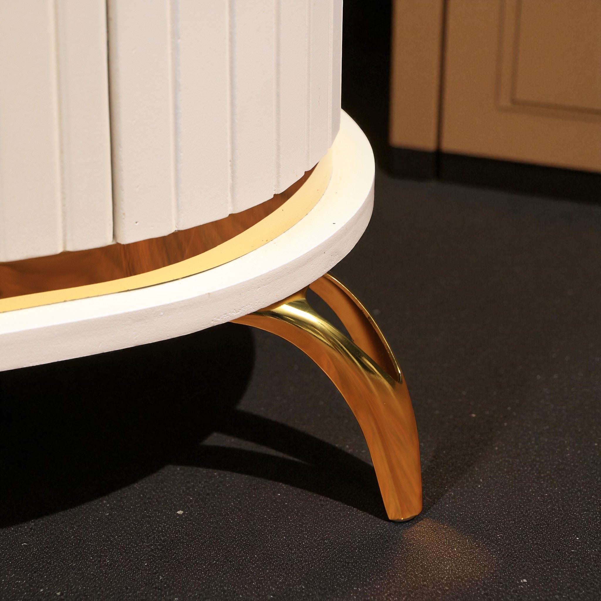 ترابيزة تليفزيون 198