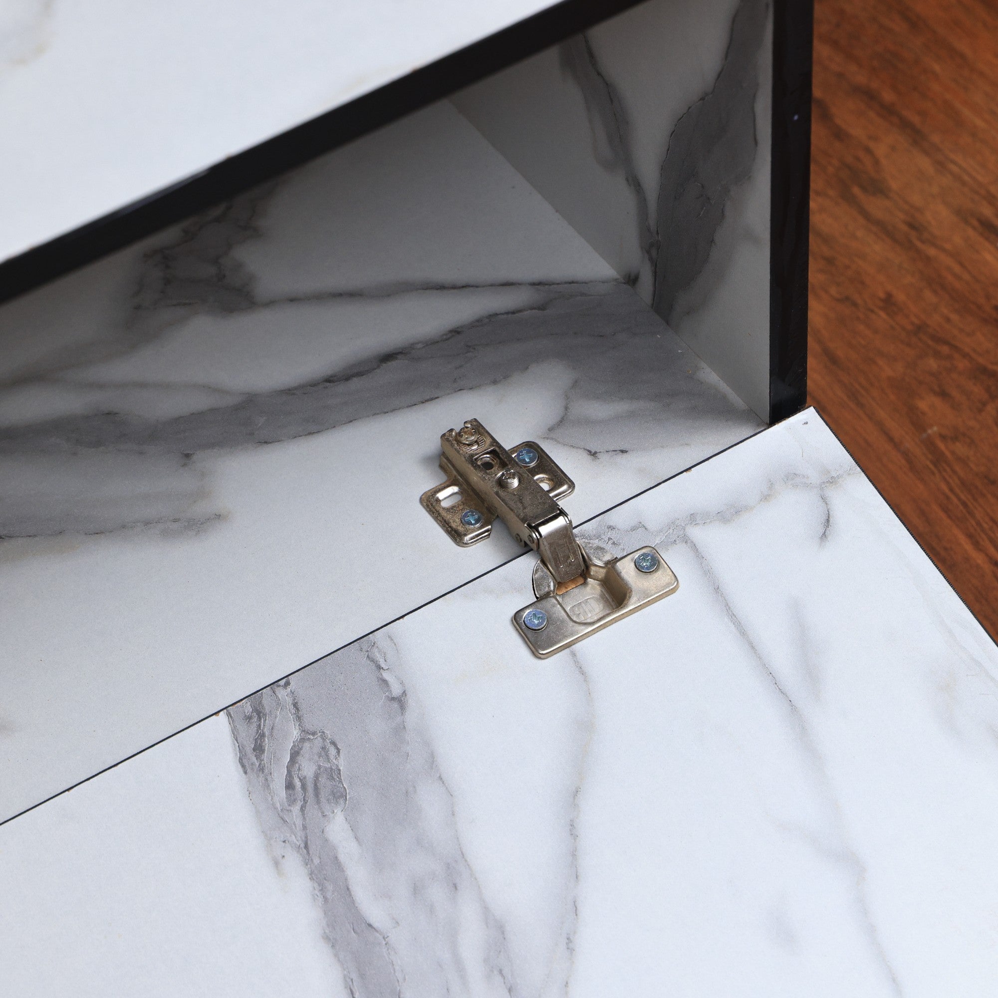 ترابيزة تليفزيون 190