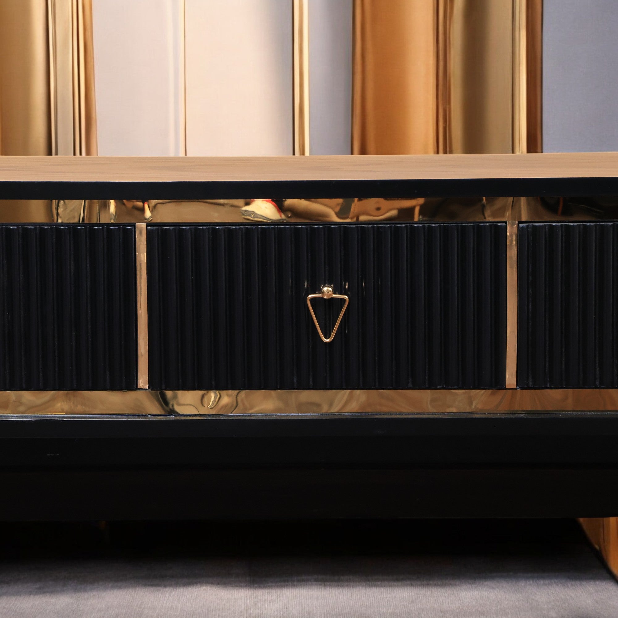 ترابيزة تليفزيون 167