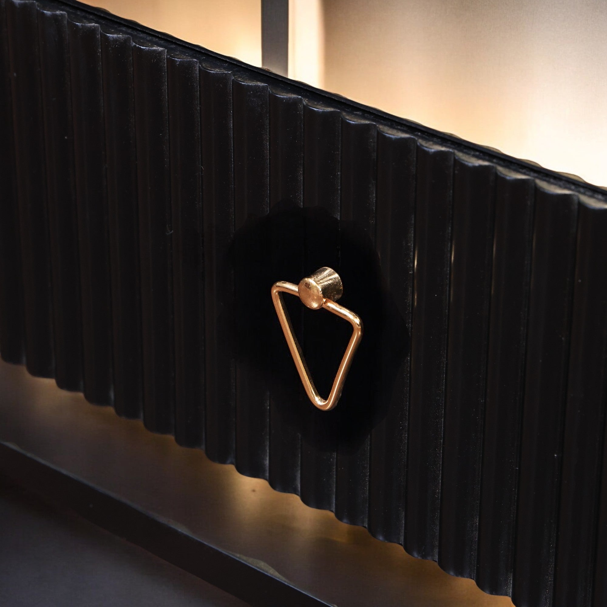 ترابيزة تليفزيون 167