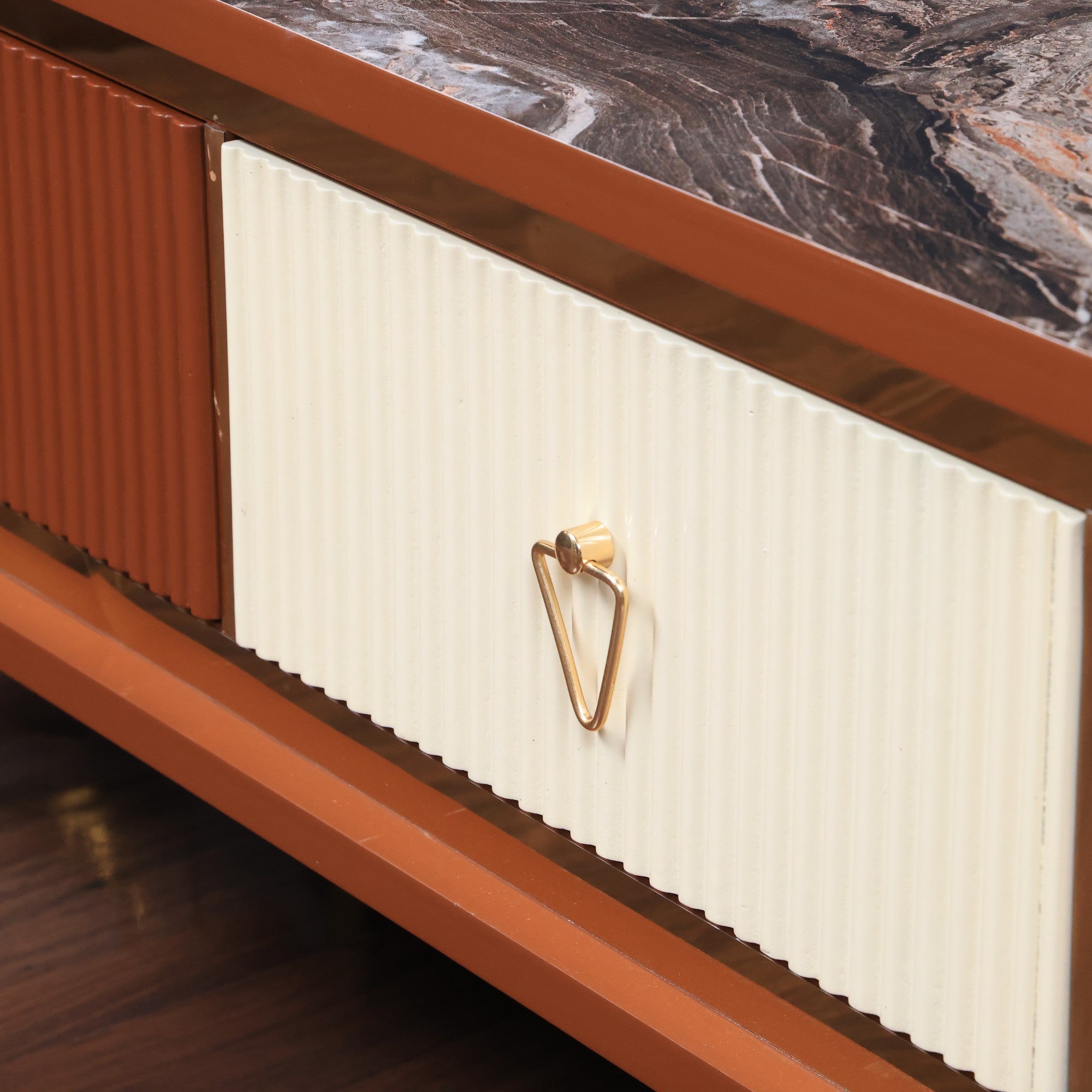 ترابيزة تليفزيون 165