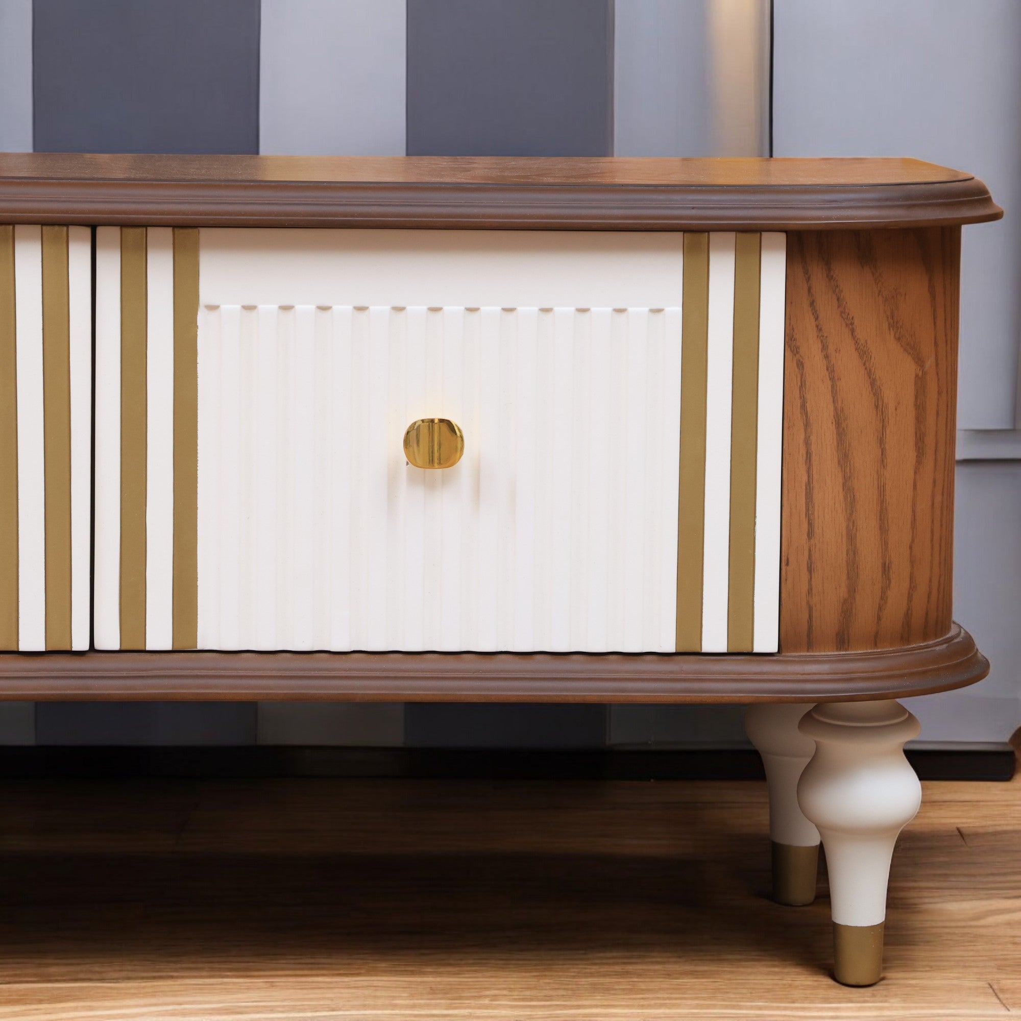 ترابيزة تليفزيون 150