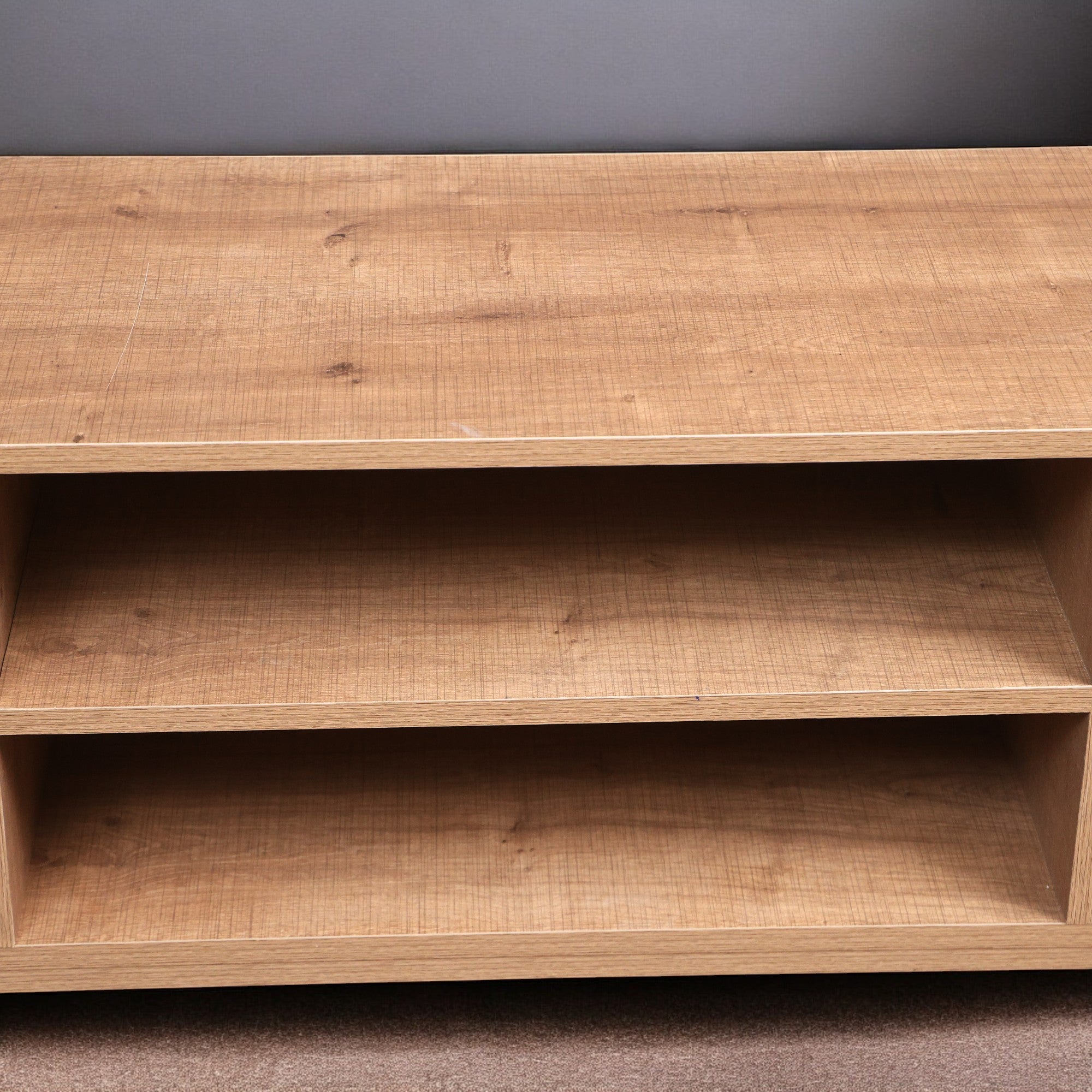 ترابيزة تليفزيون 192