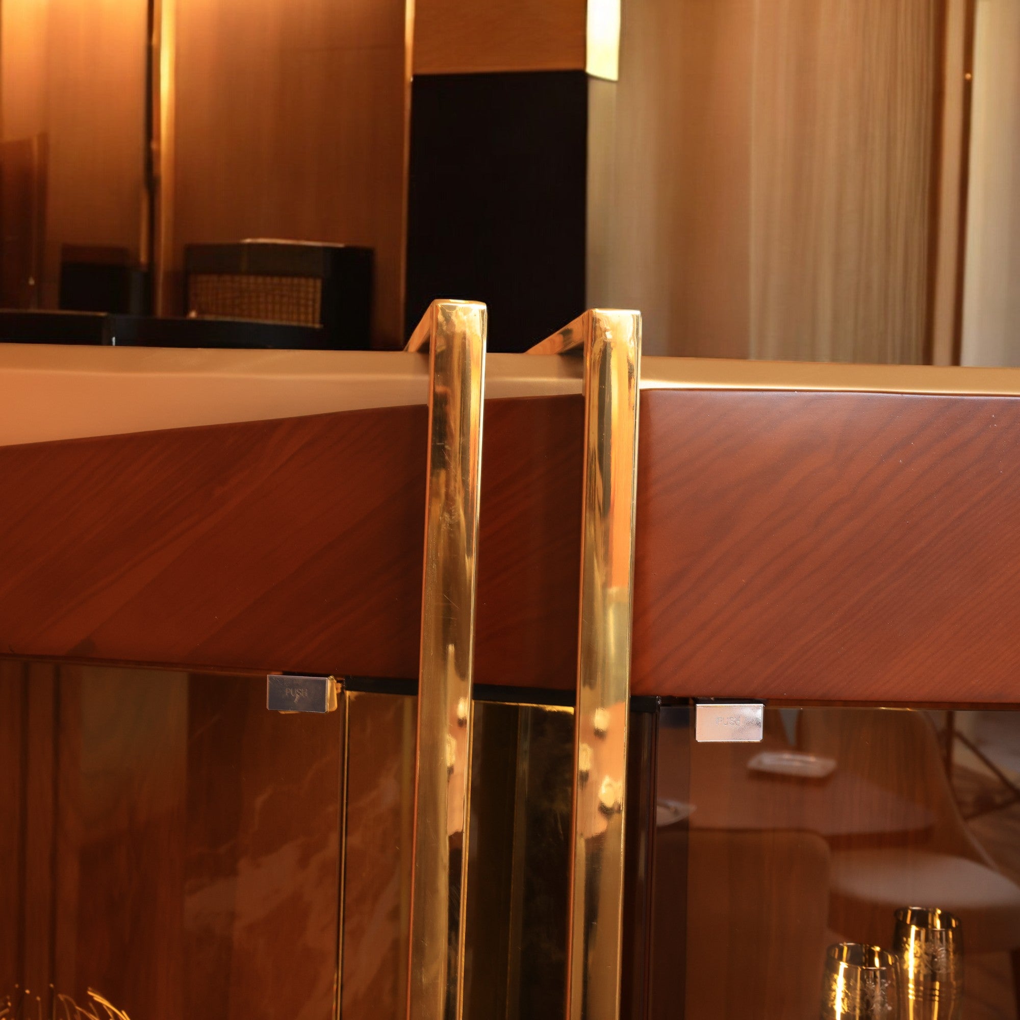 غرفة سفرة 255