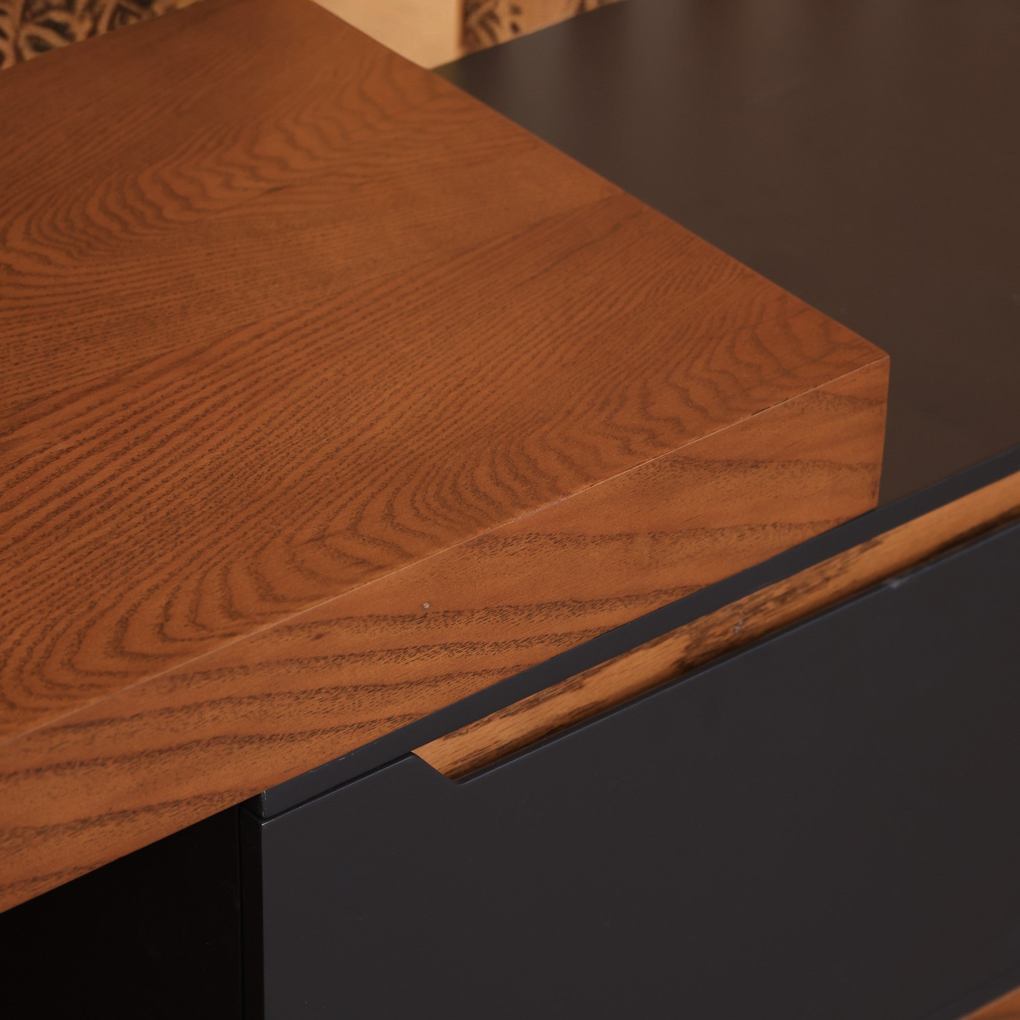 ترابيزة تليفزيون 151