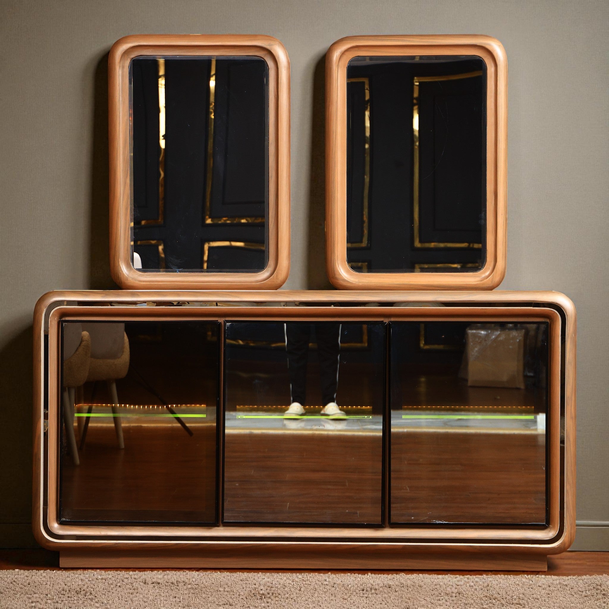 غرفة سفرة 579