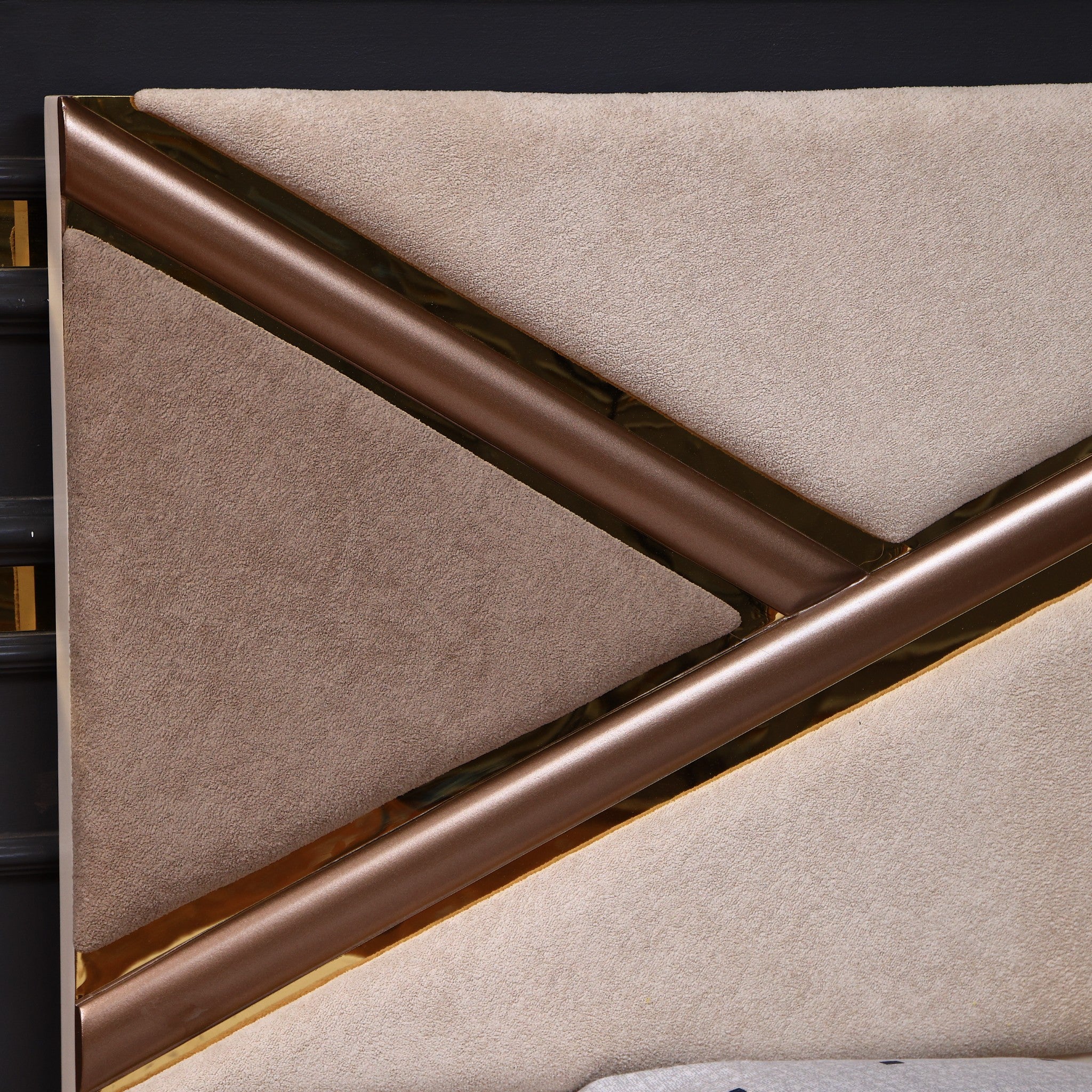 سرير اطفال 375