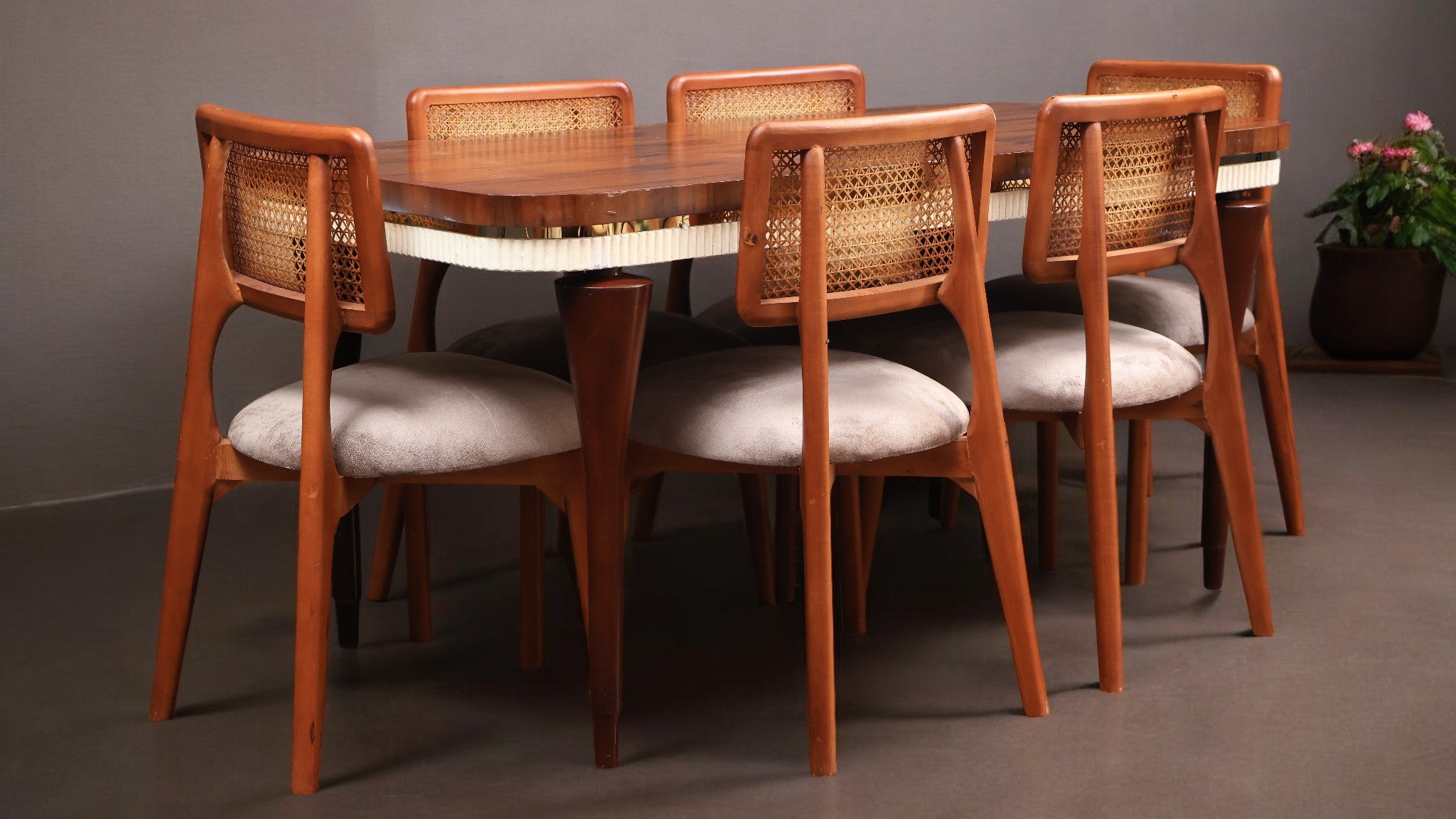 ترابيزة سفرة 356