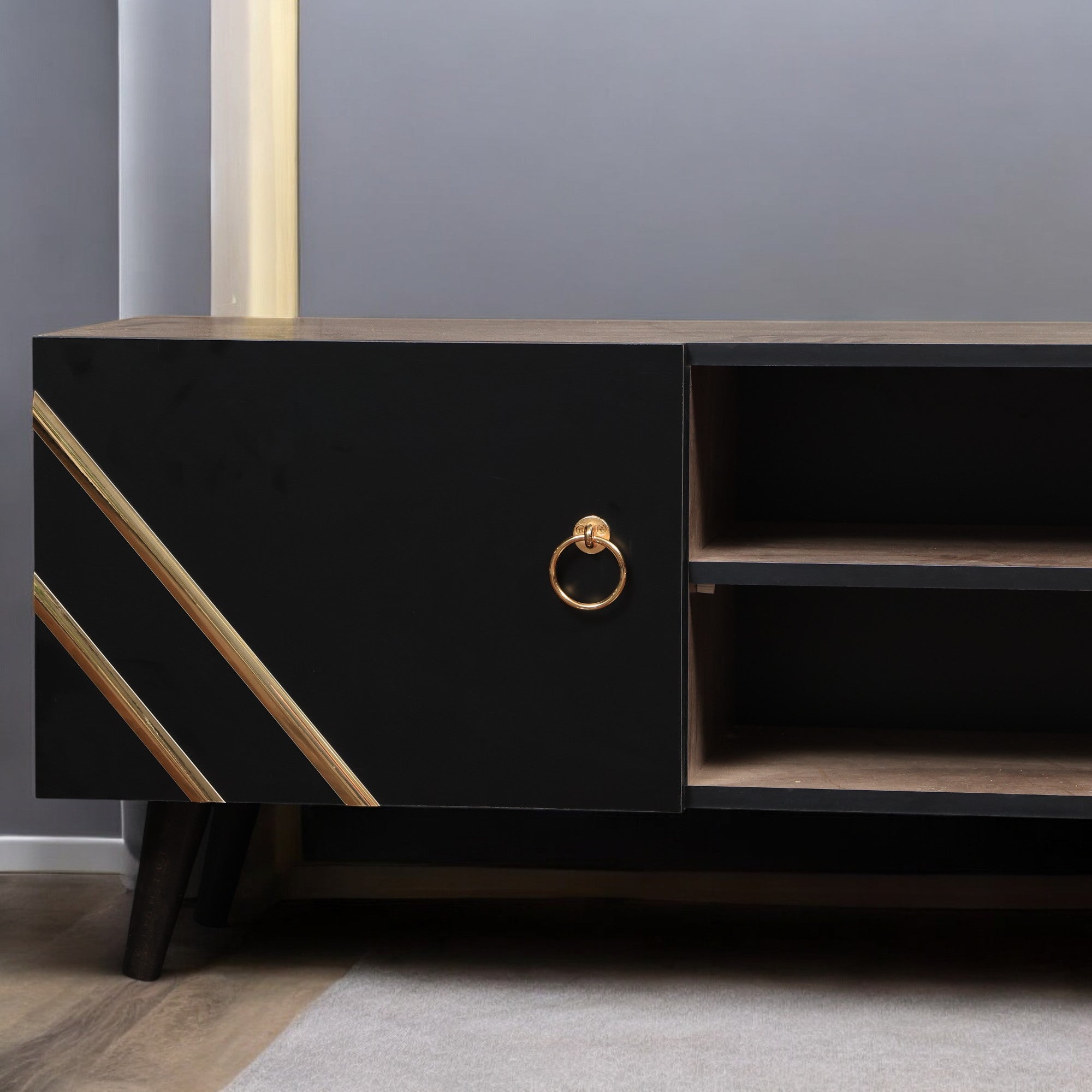 ترابيزة تليفزيون 162