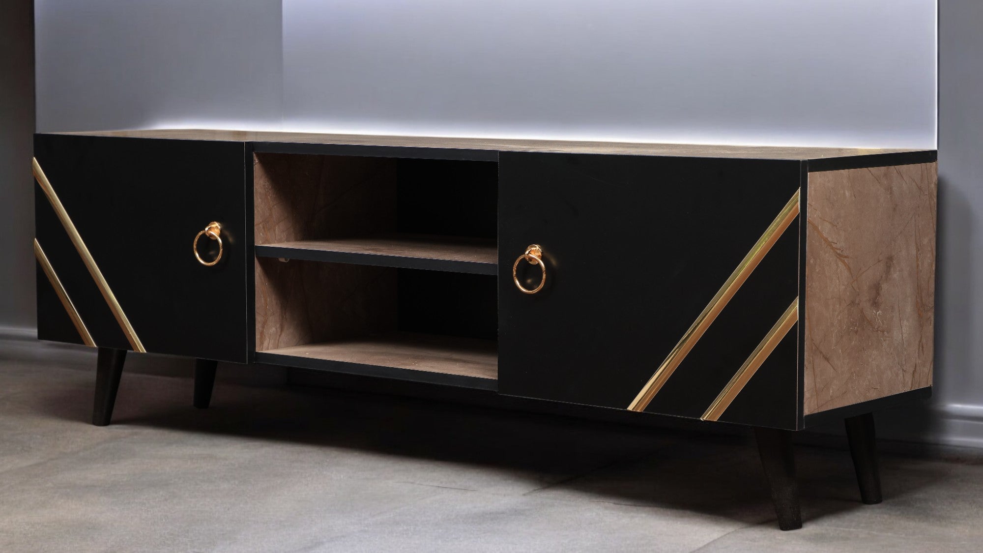 ترابيزة تليفزيون 162