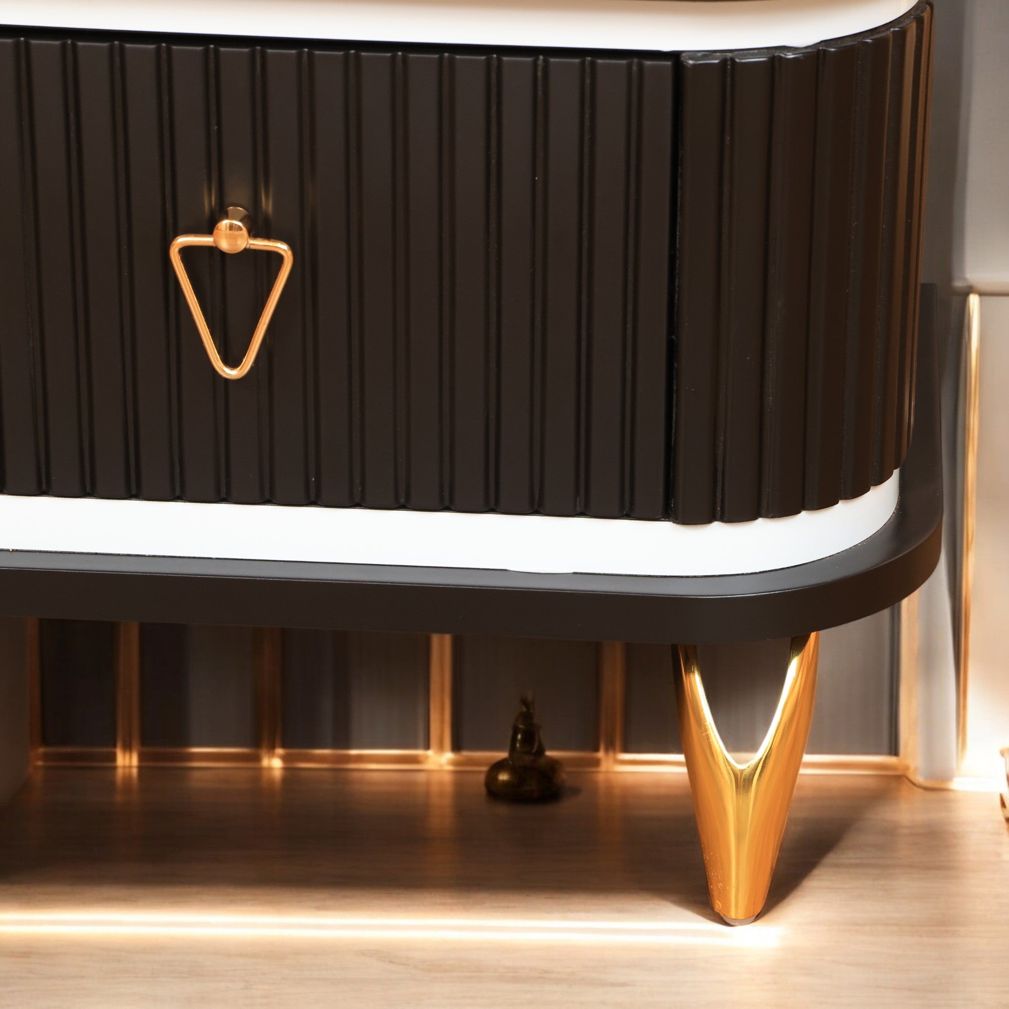 ترابيزة تليفزيون 155