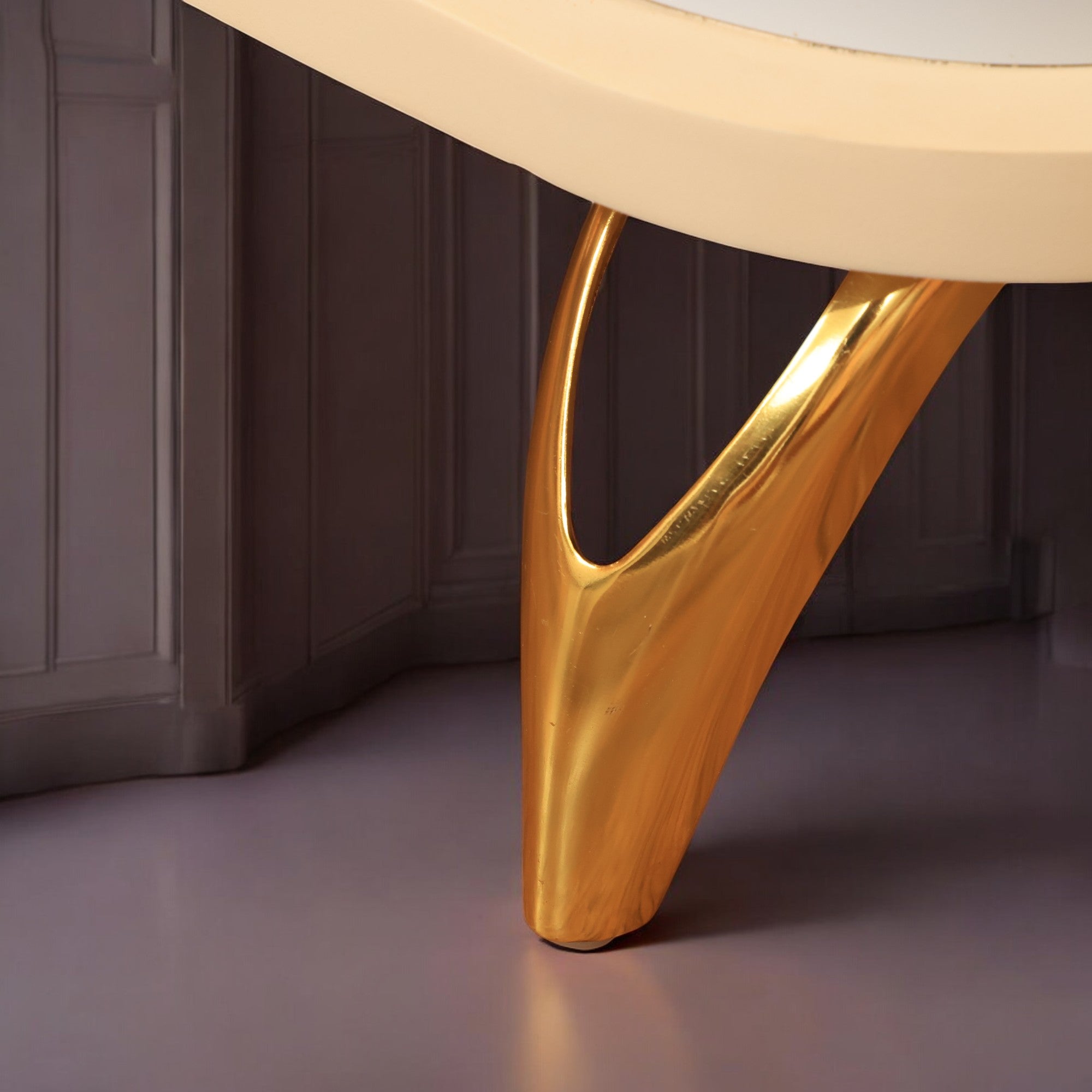 ترابيزة تليفزيون 153