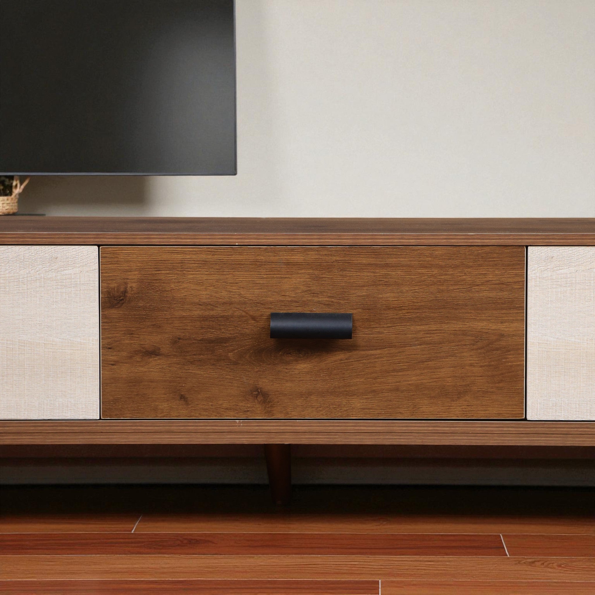 ترابيزة تليفزيون 183