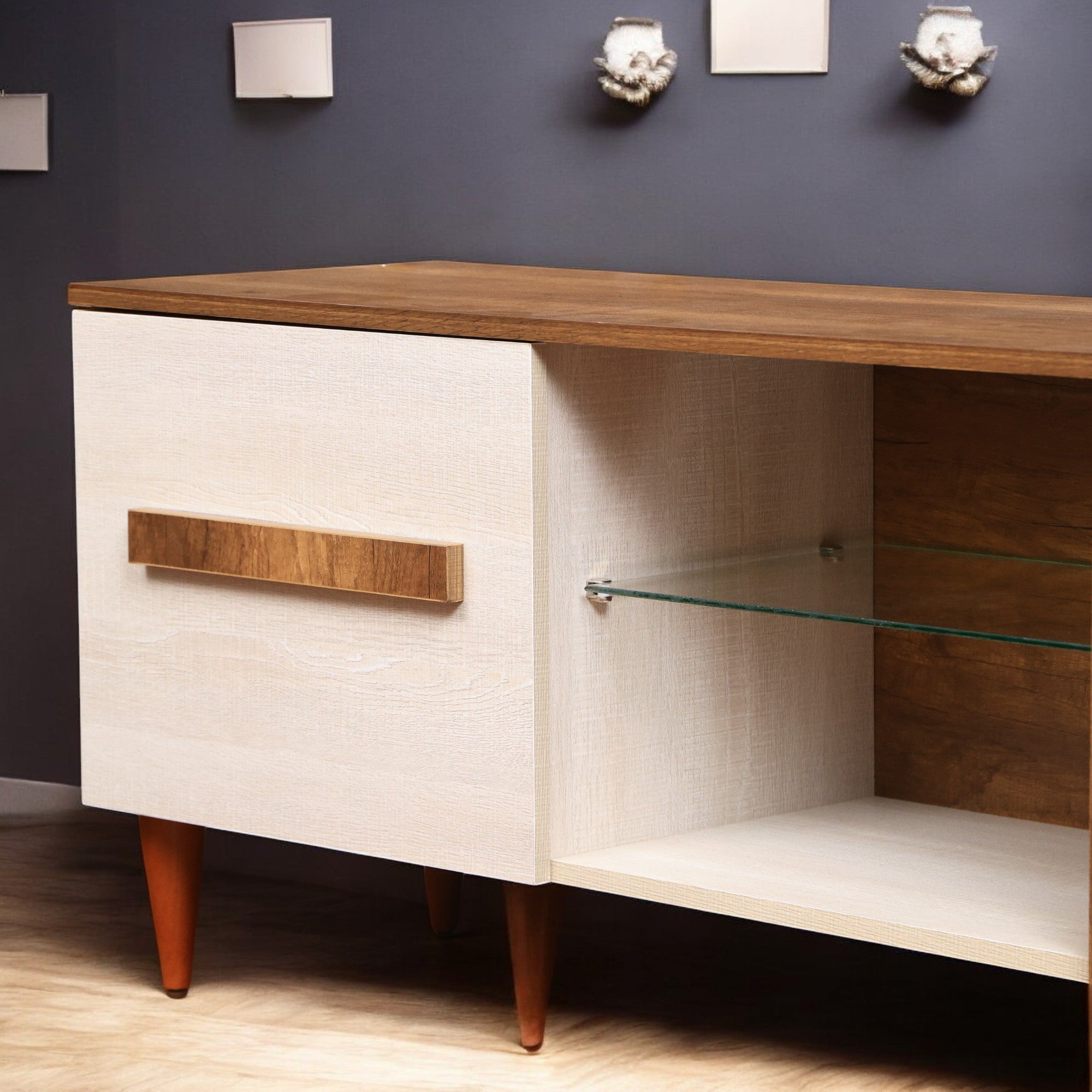 ترابيزة تليفزيون 184