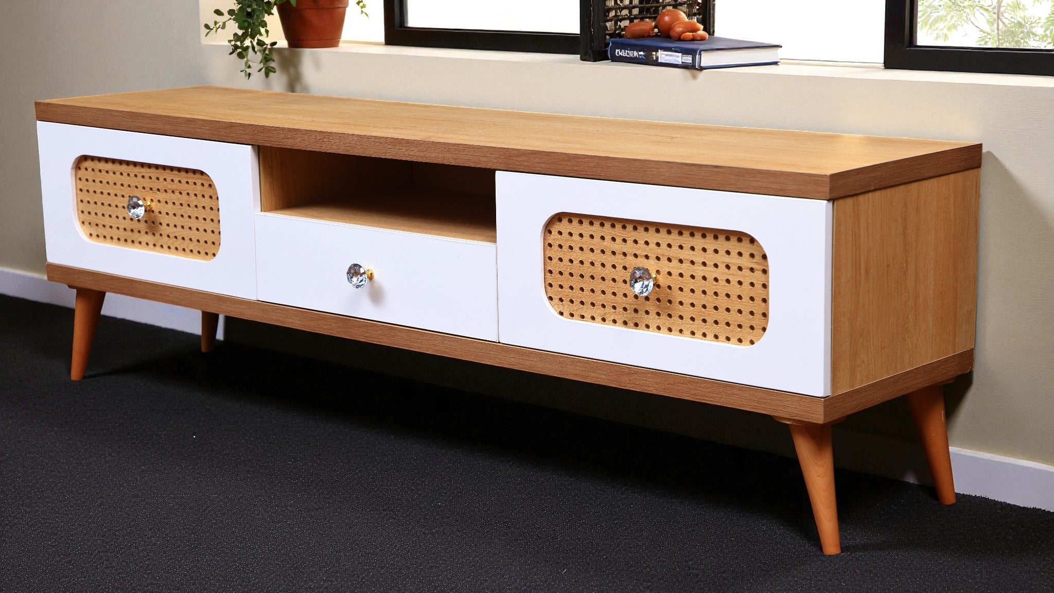 ترابيزة تليفزيون 201