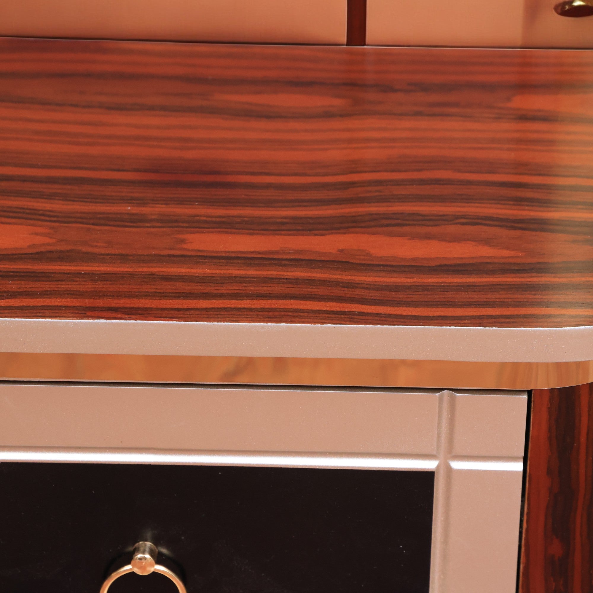 ترابيزة تليفزيون 169